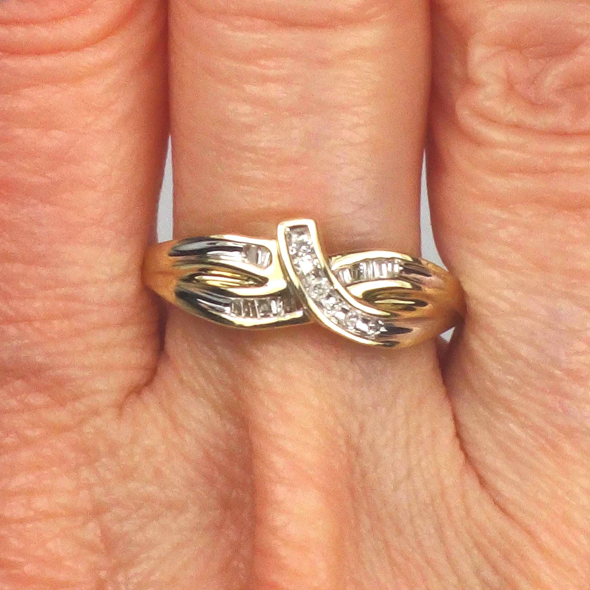 Vintage 10k Gold Diamond Ring - Round and Baguette Cut Natural Diamonds - Size 6.5