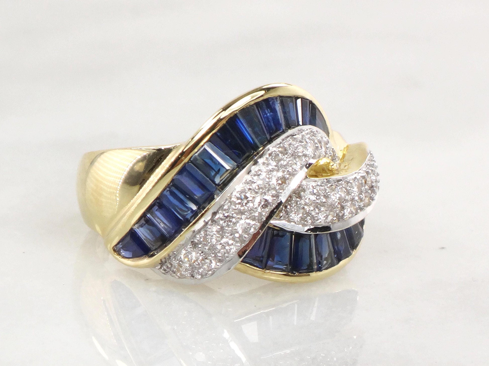 Vintage LeVian 18k Gold Sapphire Diamond Ring - Size 6.5