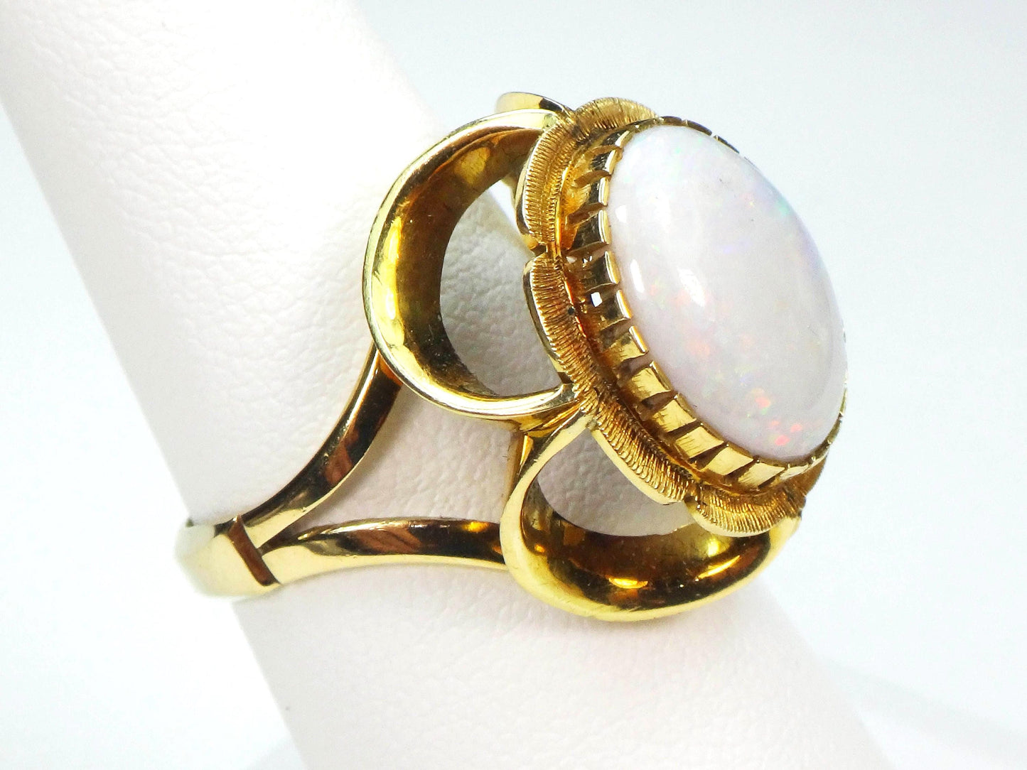 Vintage 14k Yellow Gold Natural Opal Ring - Large October Birthstone Floral Ring - Size 7 - Circa 1950