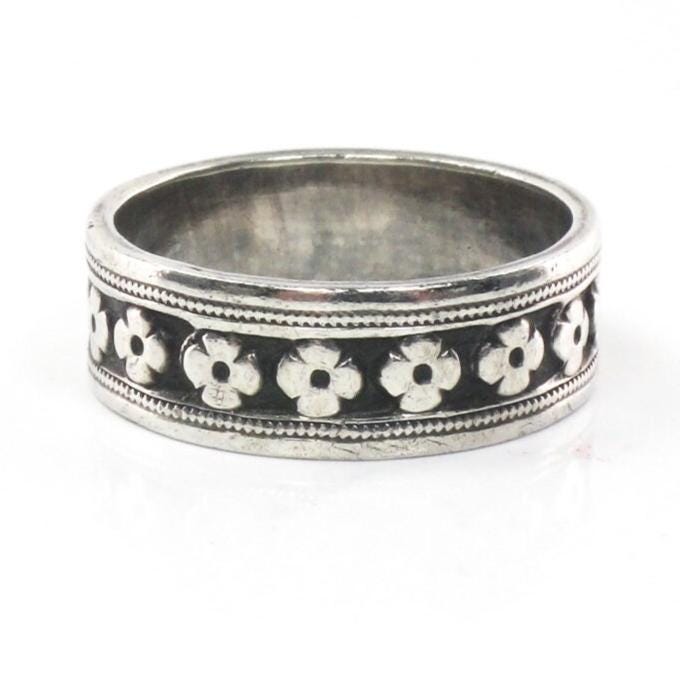 Vintage Floral Sterling Silver Ring 6.25 MM - Silver Wedding Band - Stacking Ring