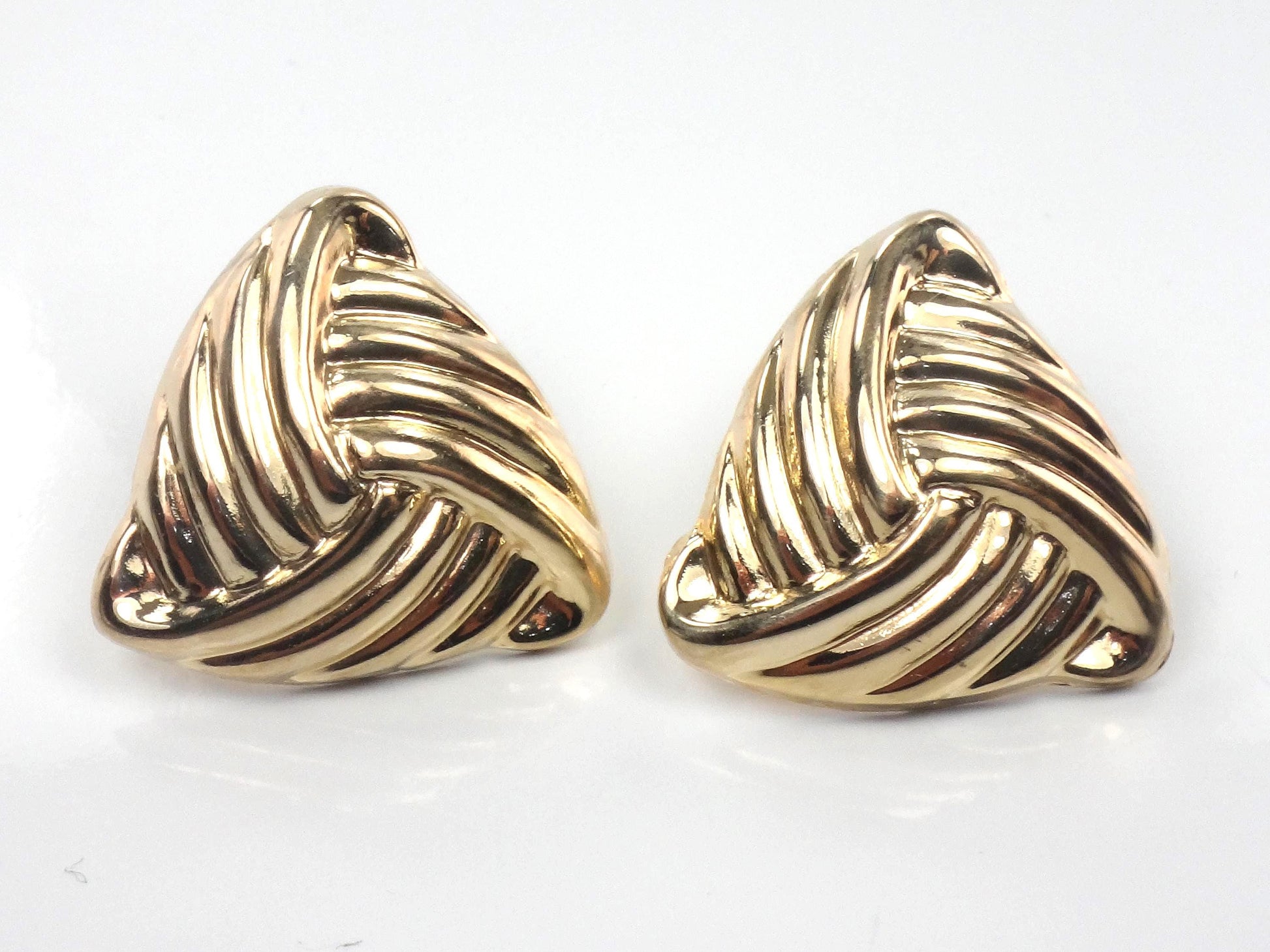 Vintage 14k Yellow Gold Ribbed Triangle Stud Earrings - Lightweight