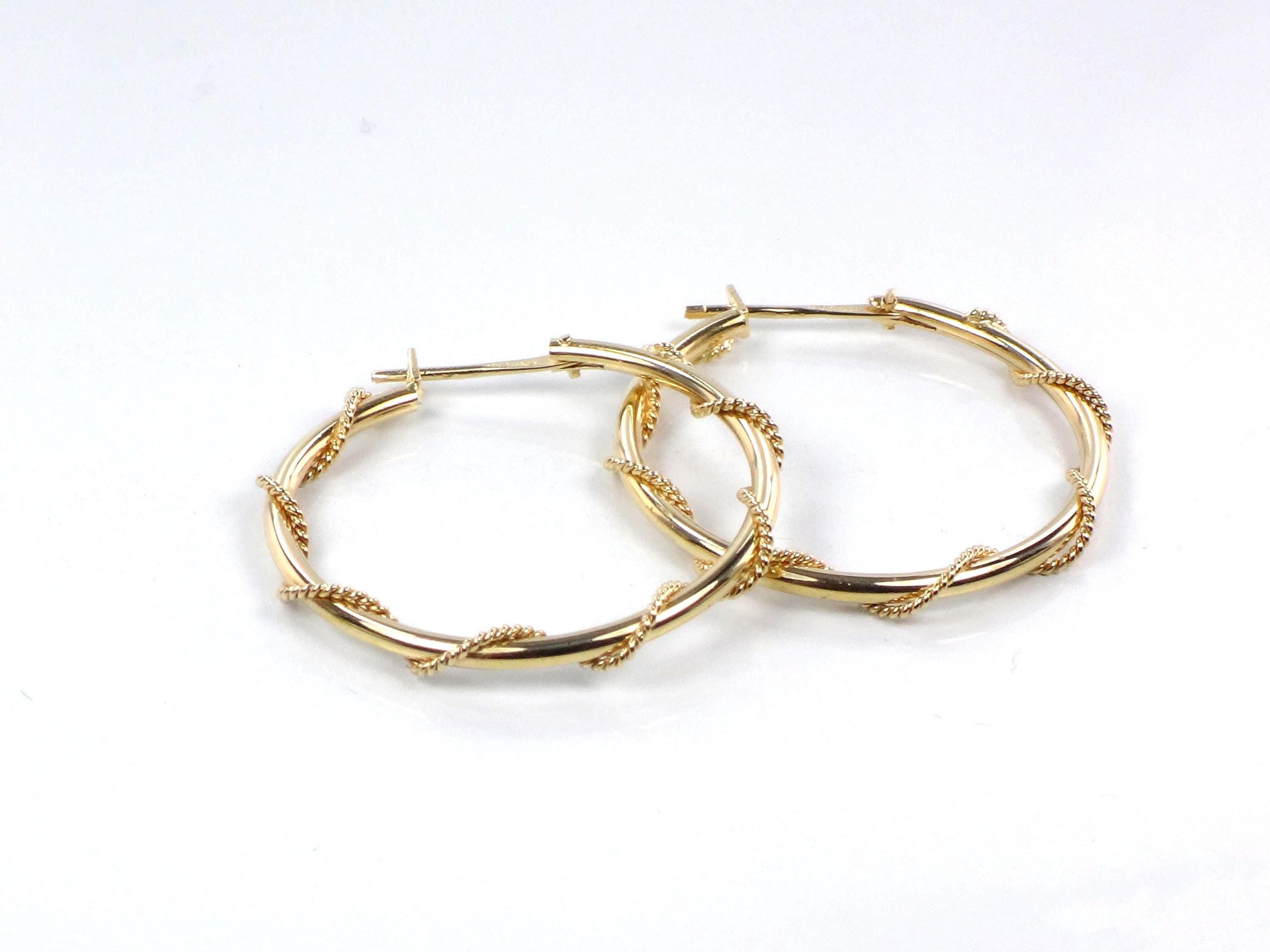 14k Yellow Gold Round Twist Hoop Earrings, Vintage 1 3/16" Hoops