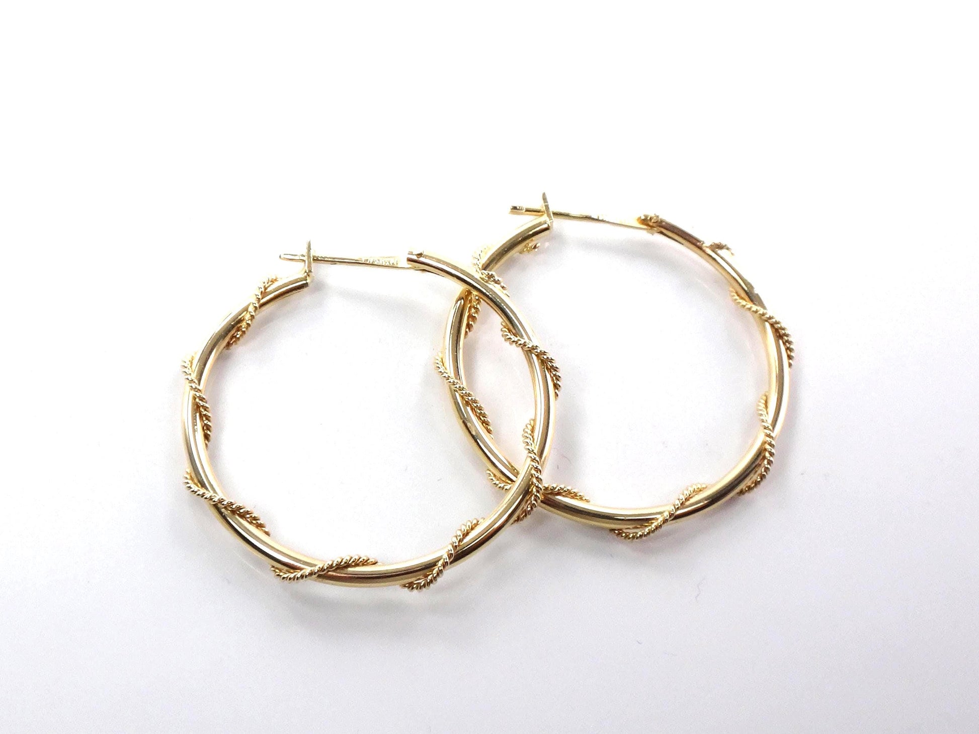 14k Yellow Gold Round Twist Hoop Earrings, Vintage 1 3/16" Hoops