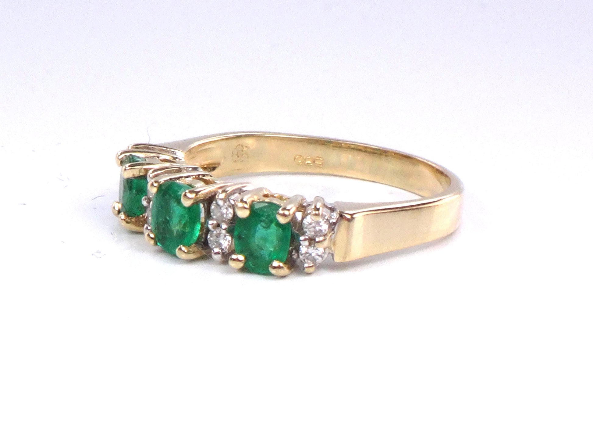 Vintage 14k Yellow Gold Emerald and Diamond Ring - Size 5.25