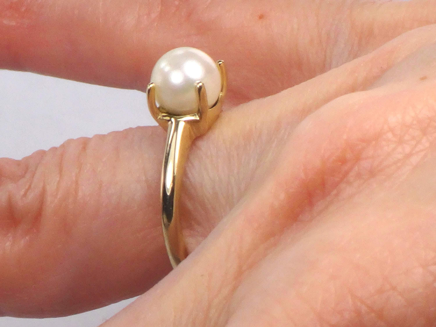 14k Pearl Ring - Vintage Yellow Gold 8 MM White Cultured Pearl Ring - June Birthstone - Size 5.75 - Circa 1960's