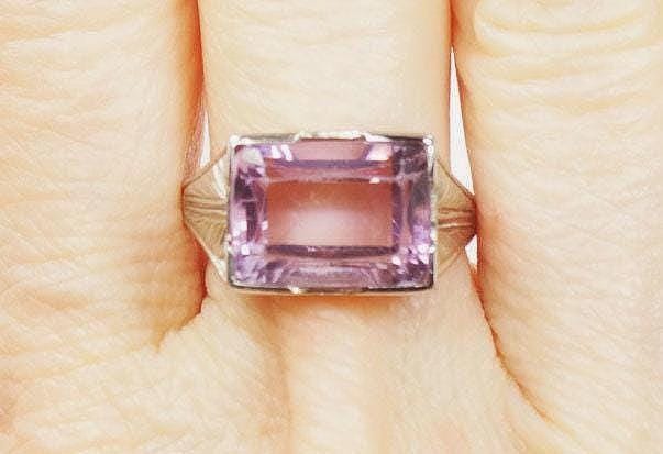 Vintage Art Deco Amethyst Ring: 18k White Gold, Circa 1920s, Size 6.5
