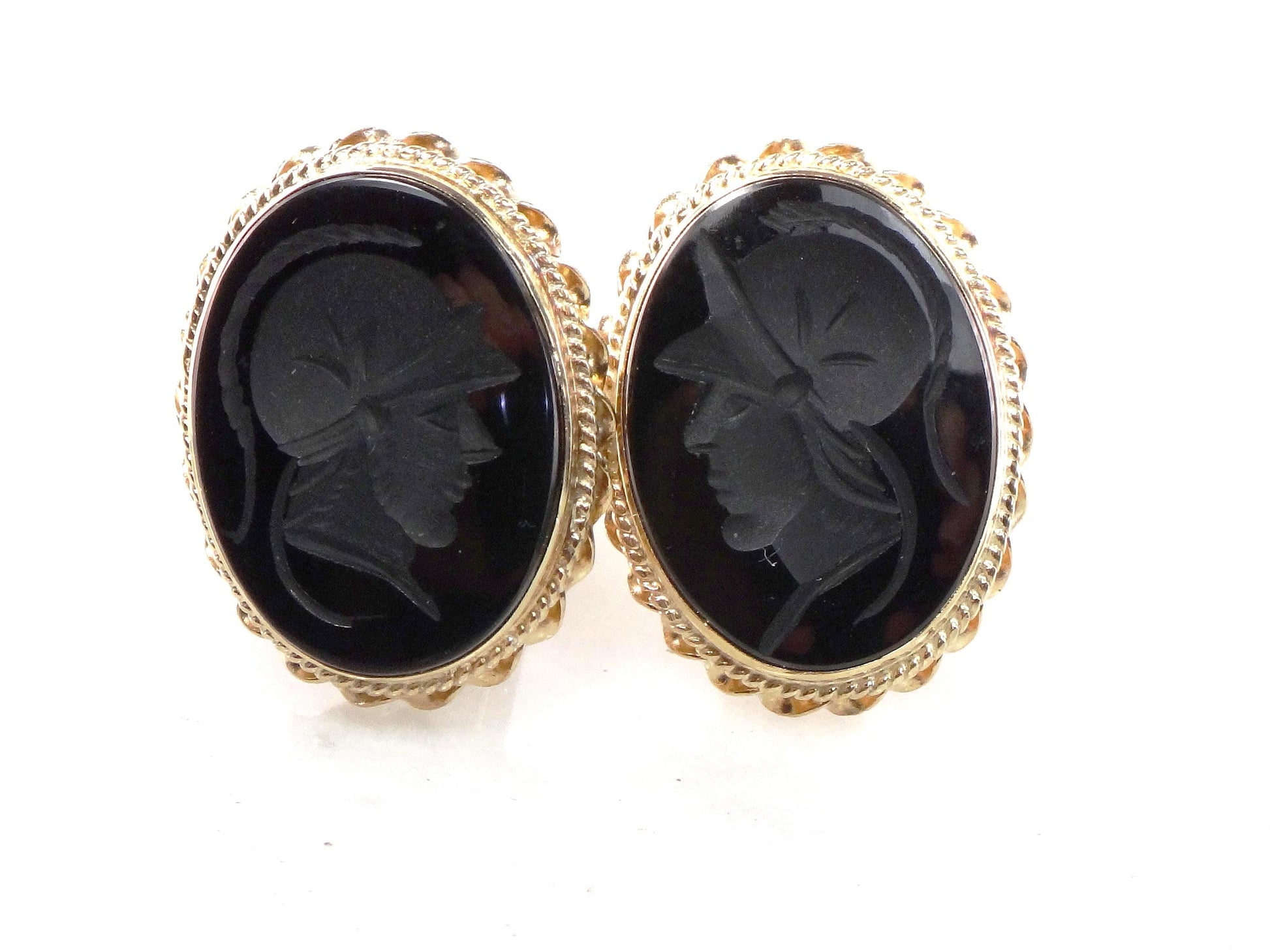 Vintage 14k Gold Black Onyx Intaglio Cufflinks: Roman Soldier Design