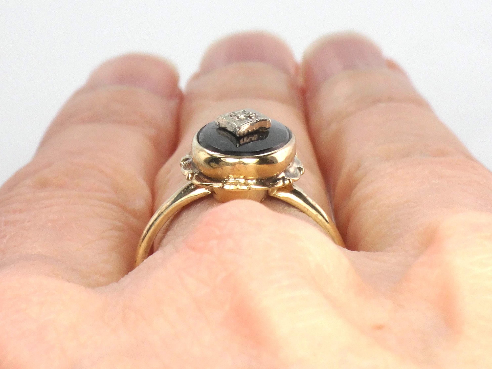 Vintage 10k Two Tone Gold Onyx Diamond Ring: Retro Style, Size 6.5