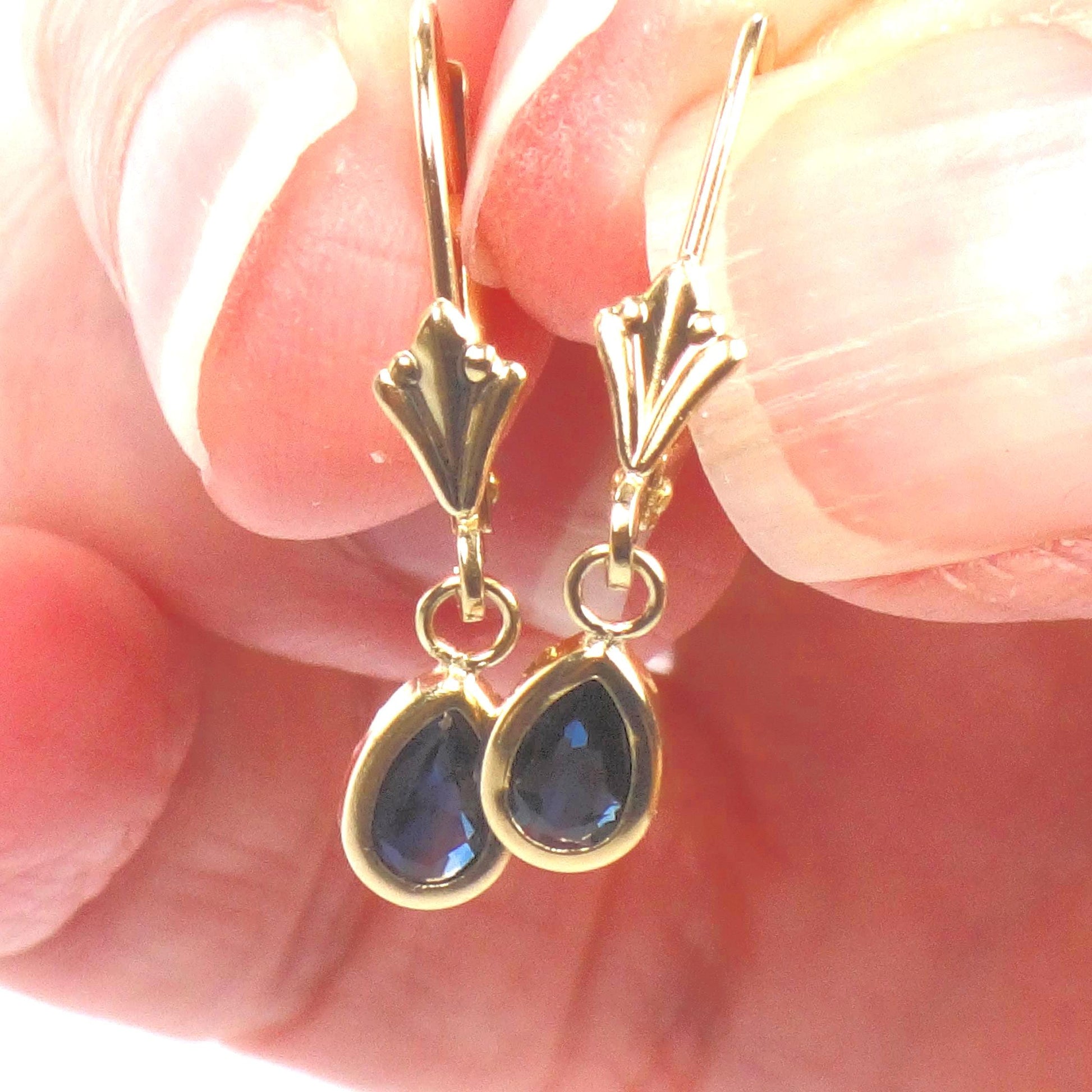 Vintage Dainty 14k Gold Blue Sapphire Dangle Earrings with Lever Backs
