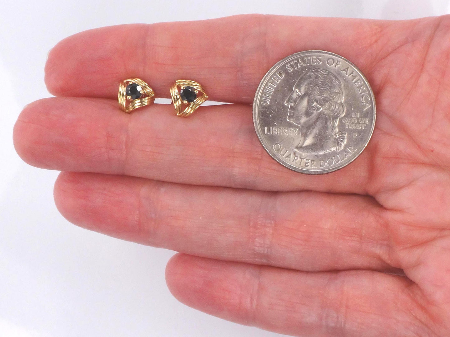 Vintage 14k Yellow Gold Sapphire Stud Earrings