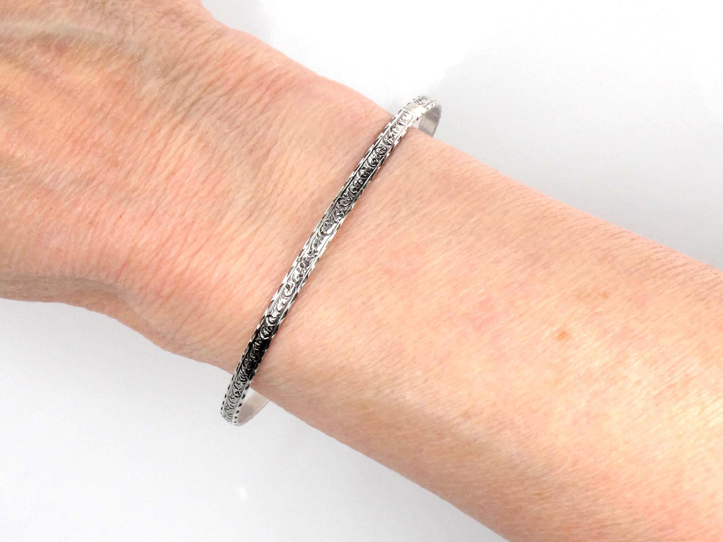 Vintage Thin Sterling Silver Bangle Bracelet: Slip On Style, 7 7/8"