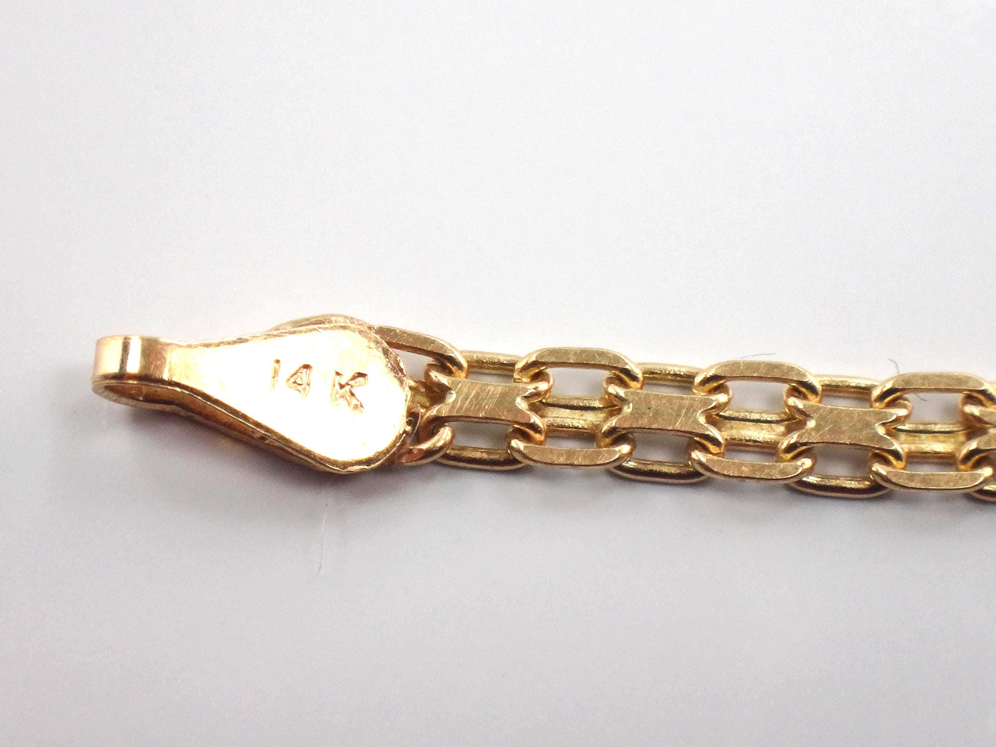 Vintage 14k Gold Claddagh Bracelet, Irish Jewelry 6 5/8"