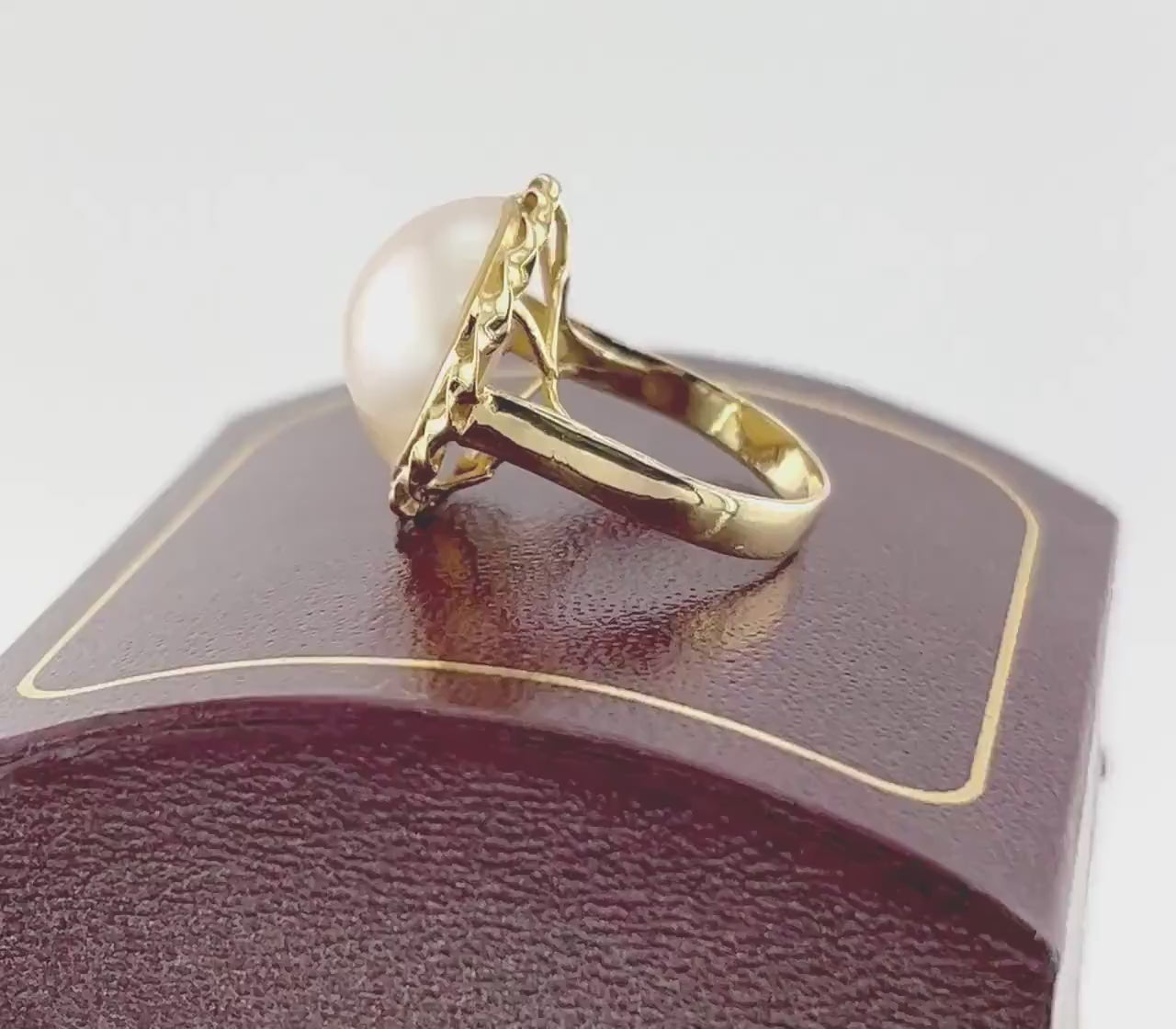 Vintage 14k Yellow Gold Mabe Pearl Ring Bridal Jewelry Size 4.75