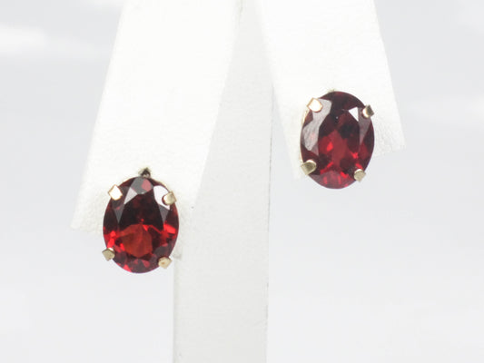 Vintage 14k Yellow Gold Oval Garnet Stud Earrings - January Birthstone Studs