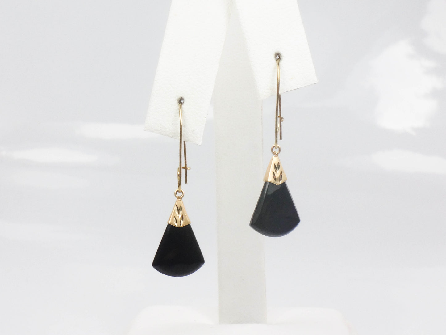 Vintage 14k Gold Black Onyx Dangle Earrings with Fan Shape