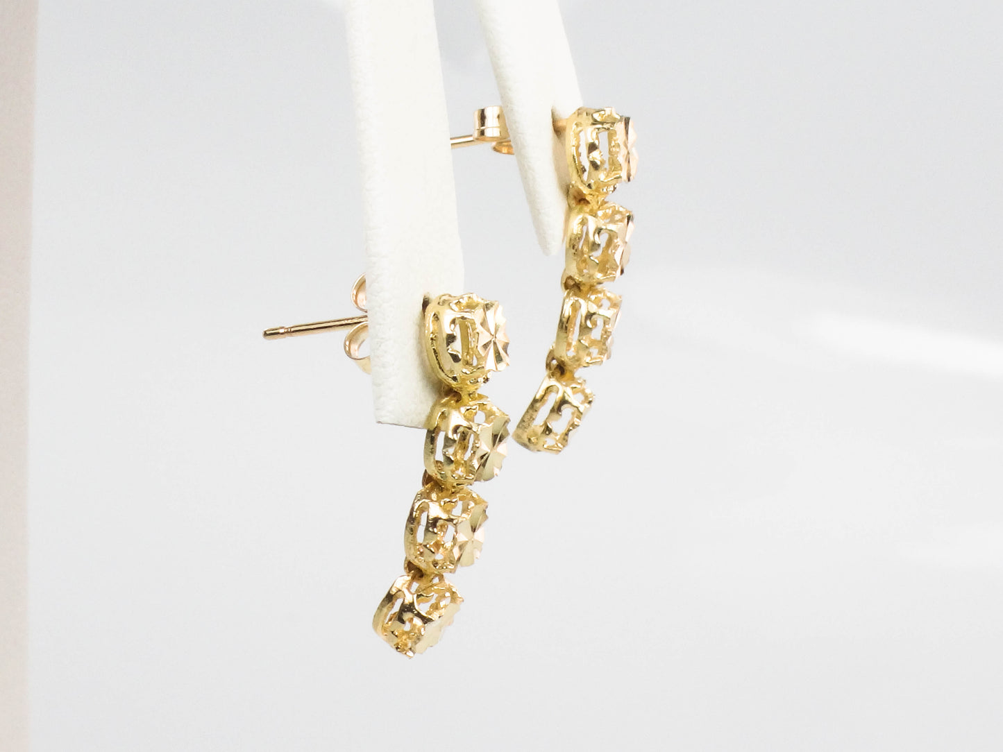 Vintage Solid 14k Yellow Gold Floral Dangle Earrings
