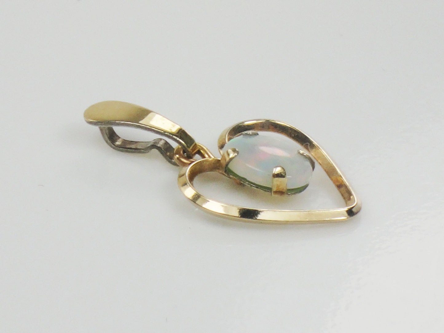 Vintage Gold Tone Natural Opal Heart Pendant - October Birthstone