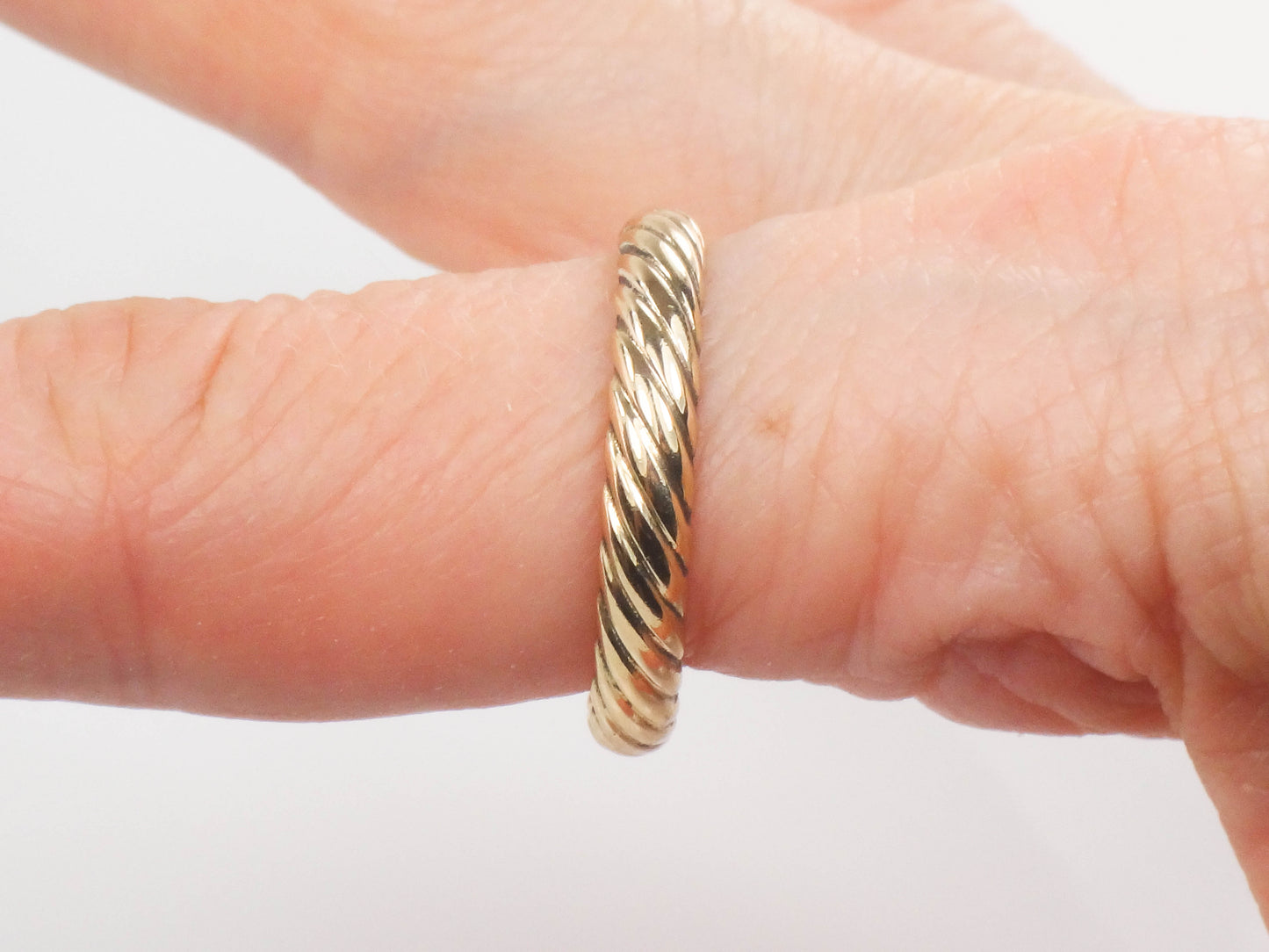 Vintage 14k Yellow Gold ArtCarved Wood Ribbed Twist Wedding Band, Solid Gold 3.7 MM Stacking Ring, Size 10