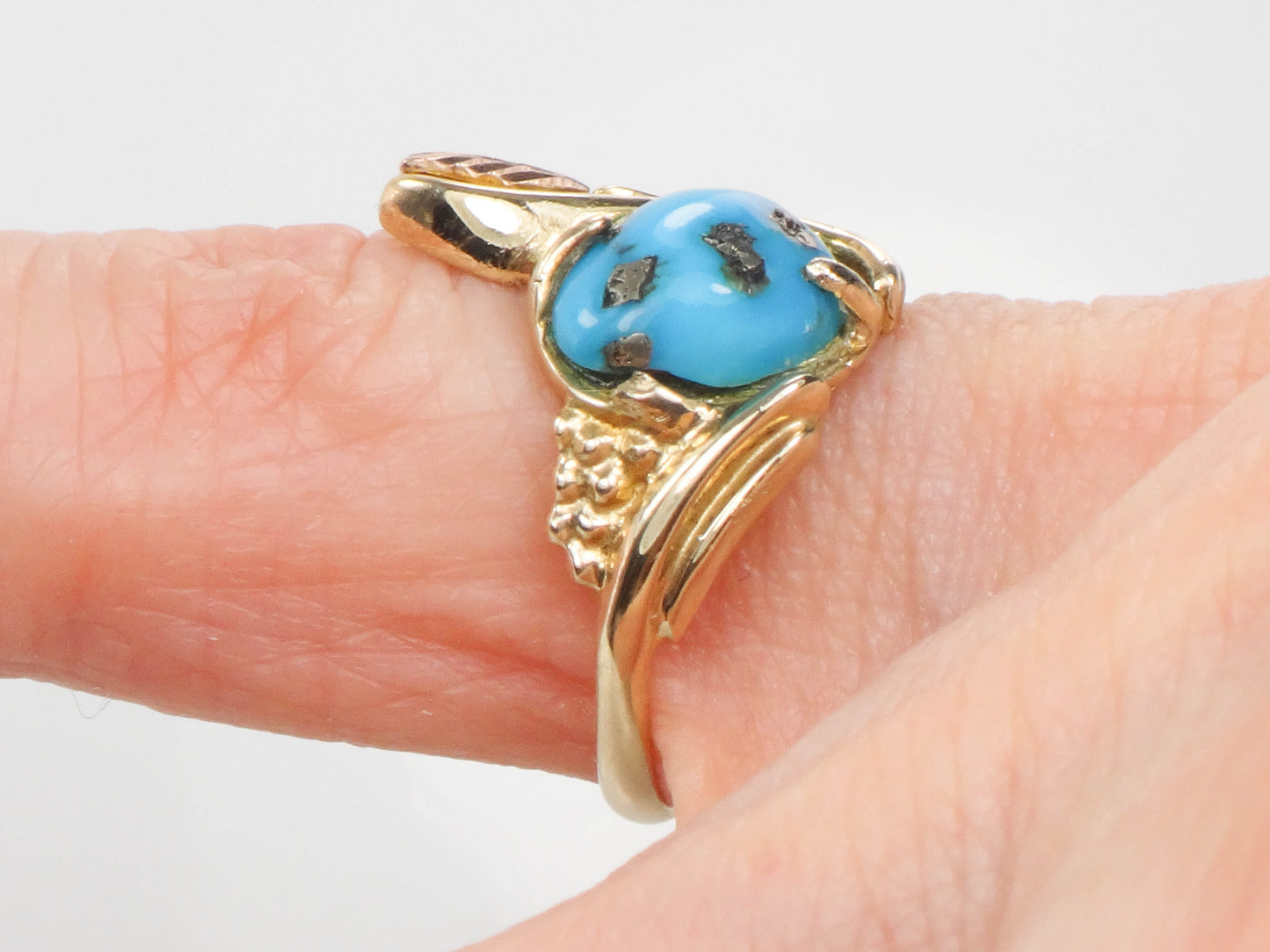 Vintage 10k Yellow and Rose Gold Turquoise Ring with Leaves and Berries, Size 4