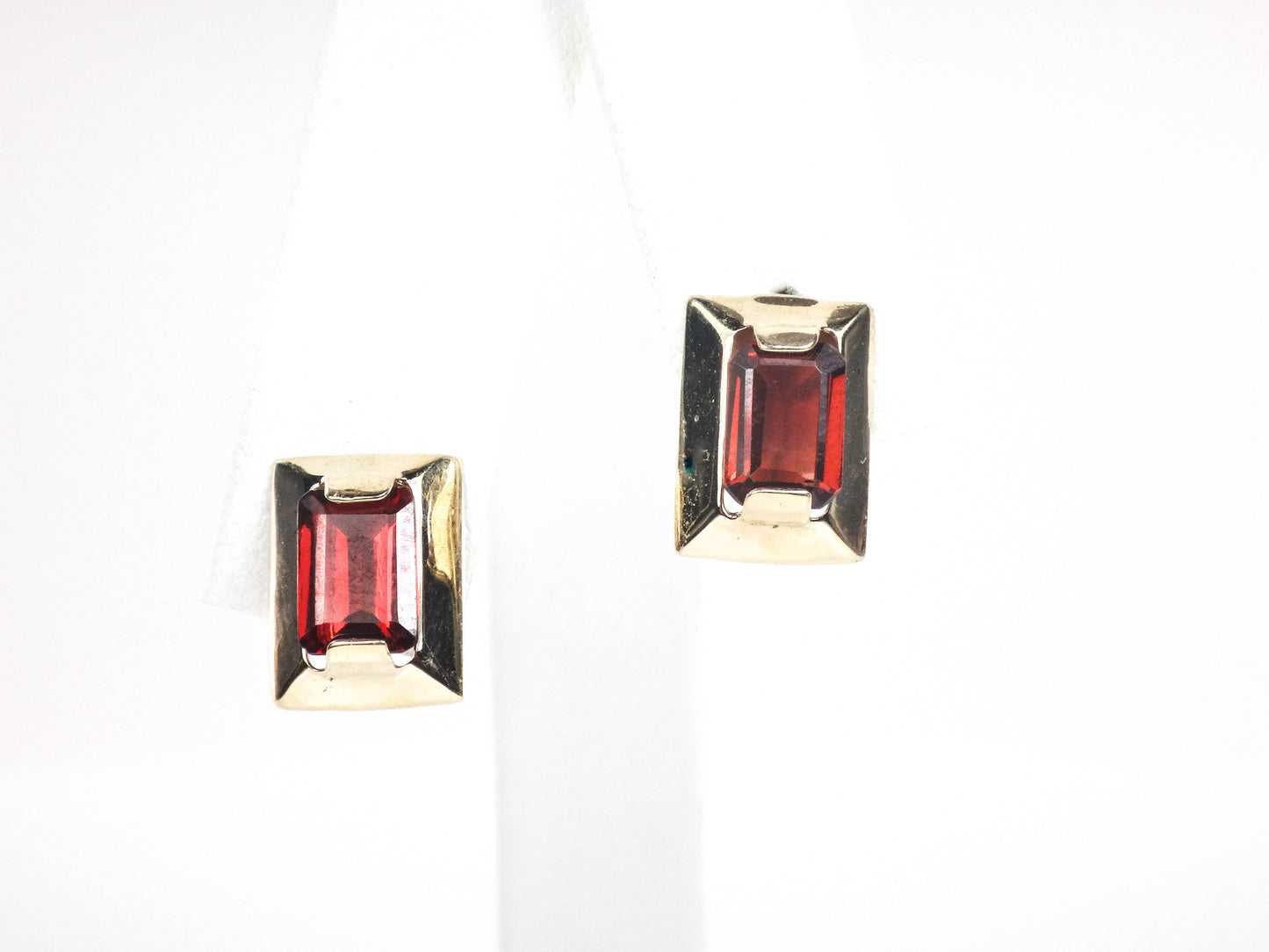 Vintage 10k Yellow Gold Rectangle Garnet Stud Earrings, January Birthstone Earrings