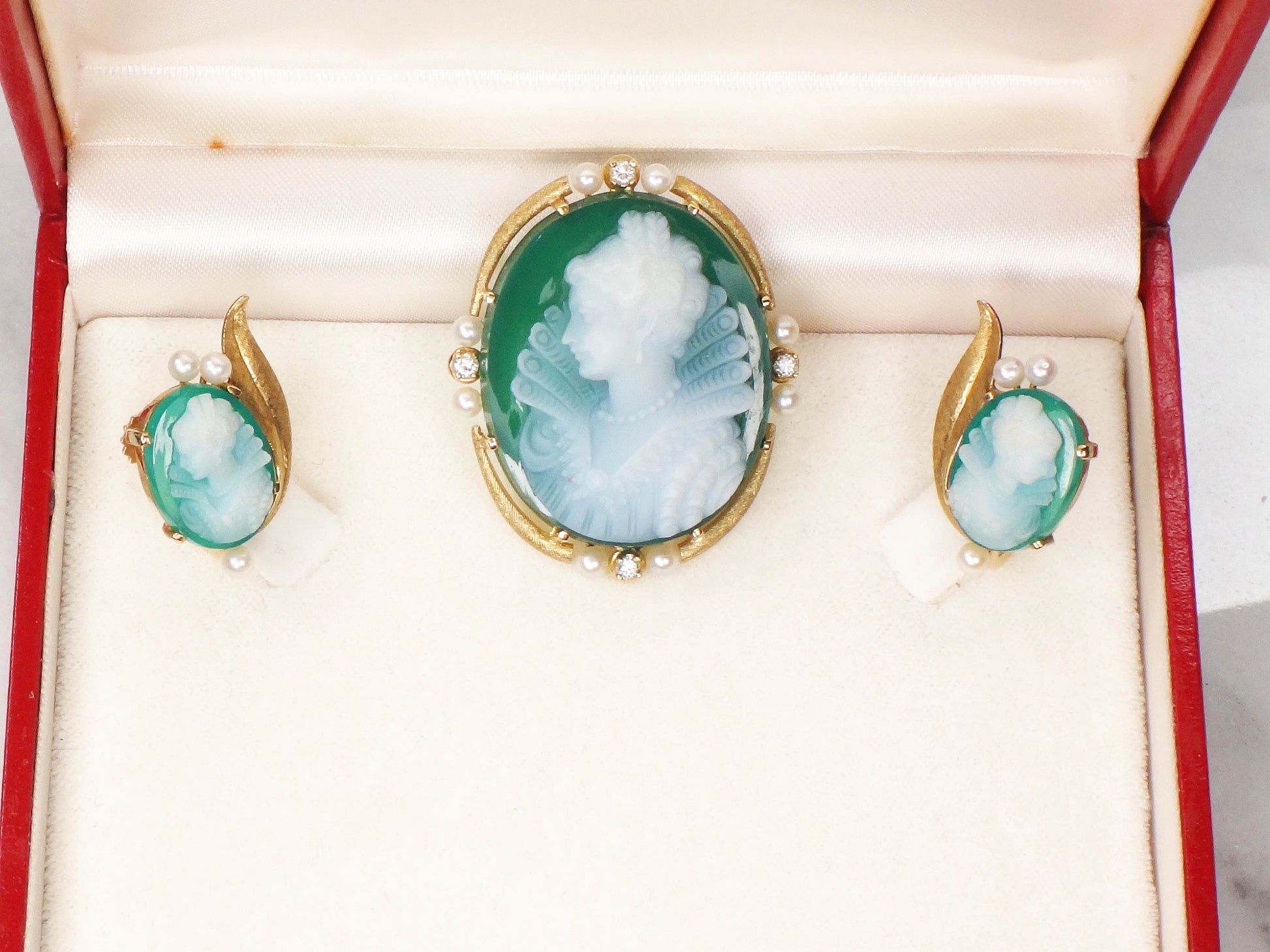 Vintage 14k Gold Green Hardstone Cameo Pendant and Cameo Earrings Set Renaissance Revival Cameo with Cultured Pearls and Diamonds