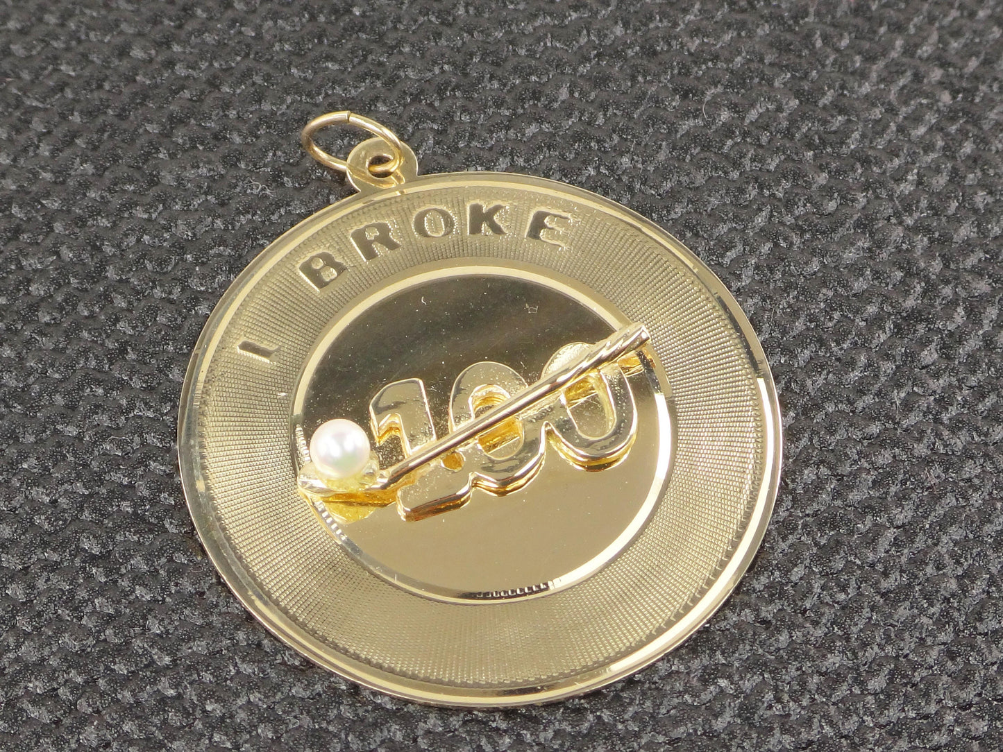 Vintage 14k Yellow Gold "I Broke 100" Golf Pearl Pendant: Charm