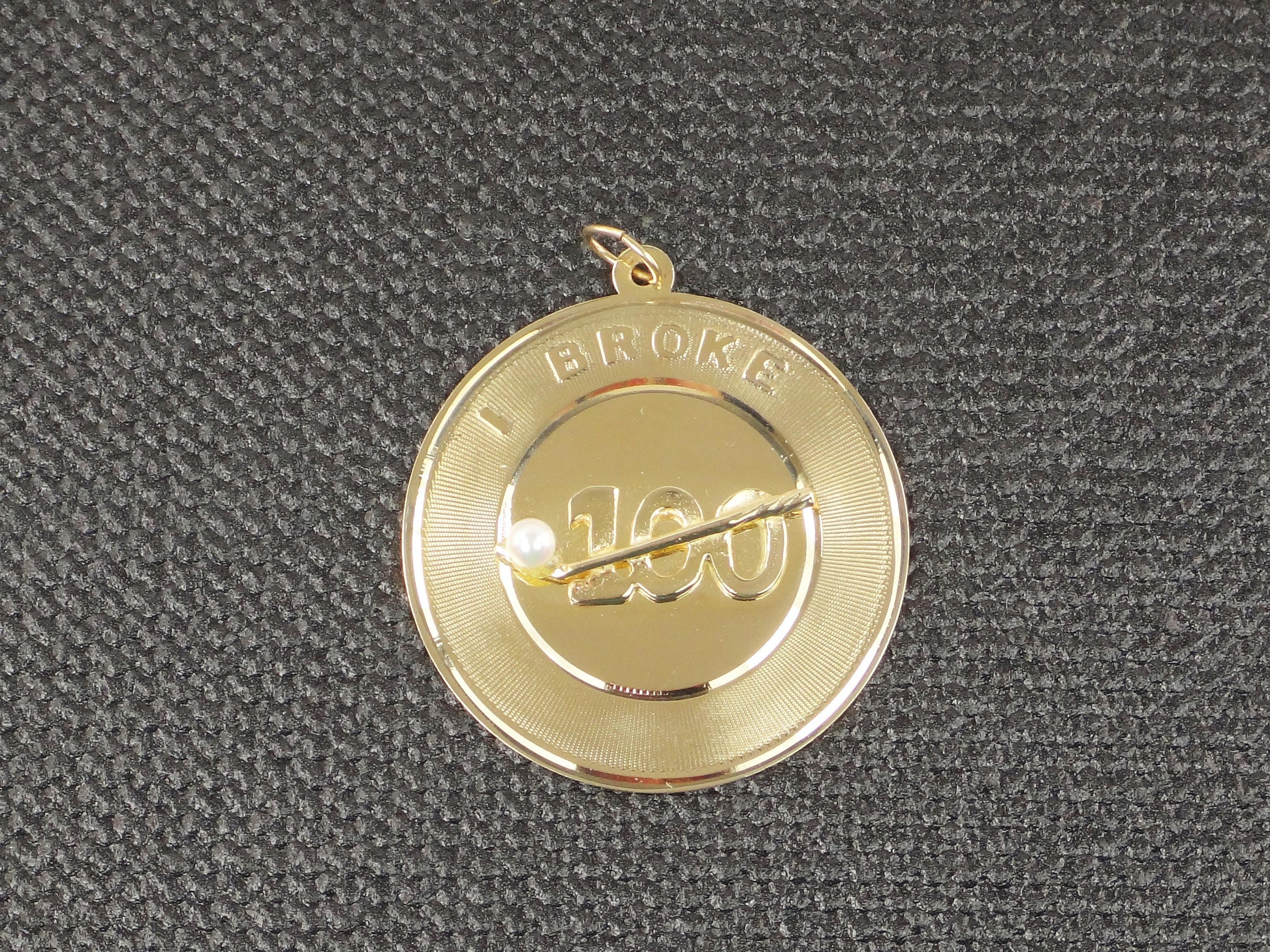 Vintage 14k Yellow Gold "I Broke 100" Golf Pearl Pendant: Charm