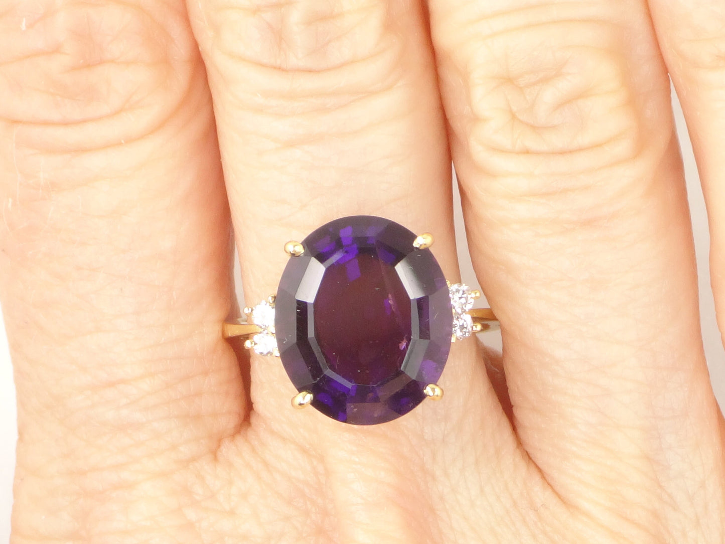 Vintage 18k Yellow Gold Amethyst Ring with Diamond Accents