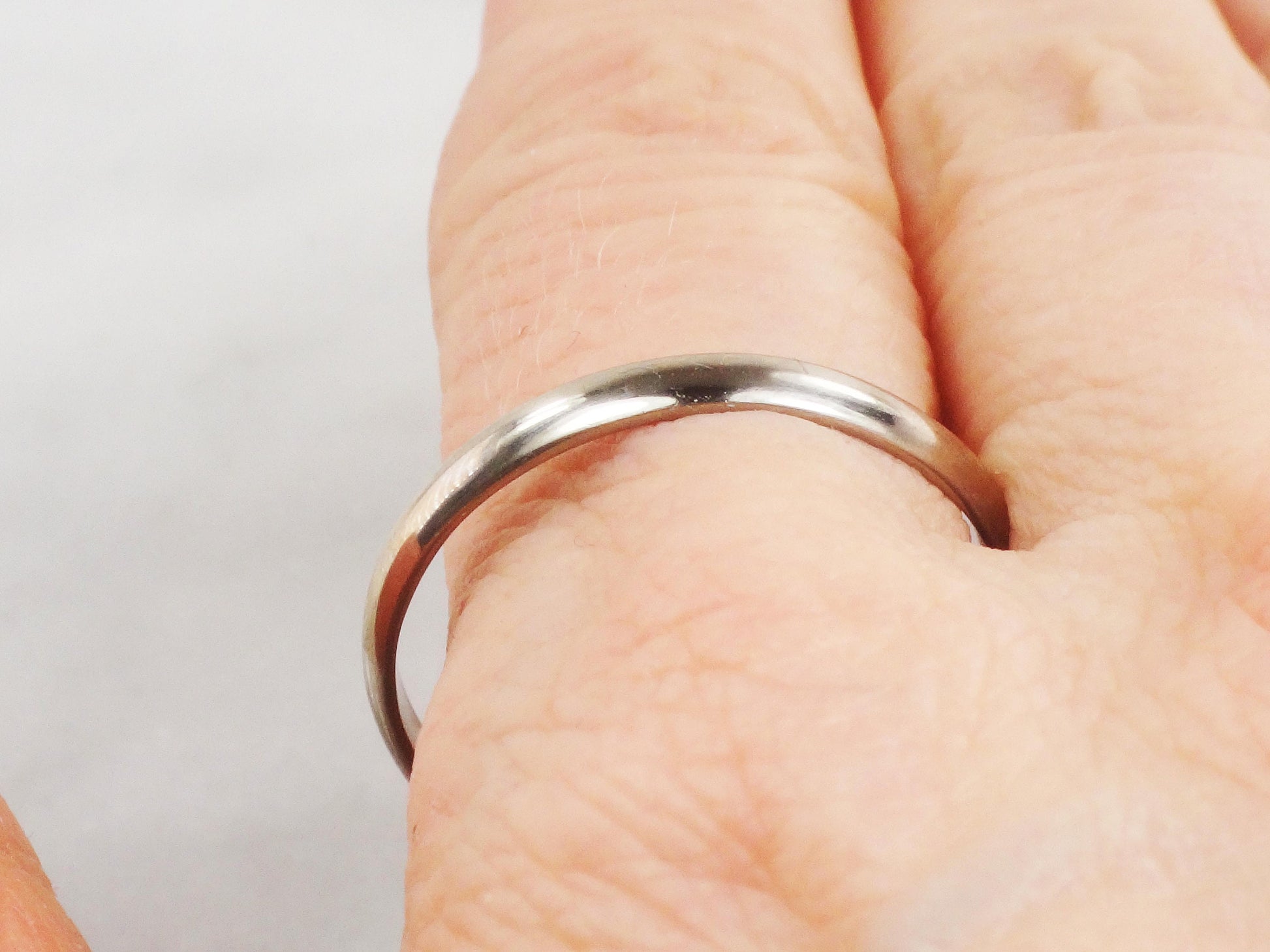 Vintage Thin 18k White Gold Wedding Band, 3 MM Stacking Ring, Size 11.25