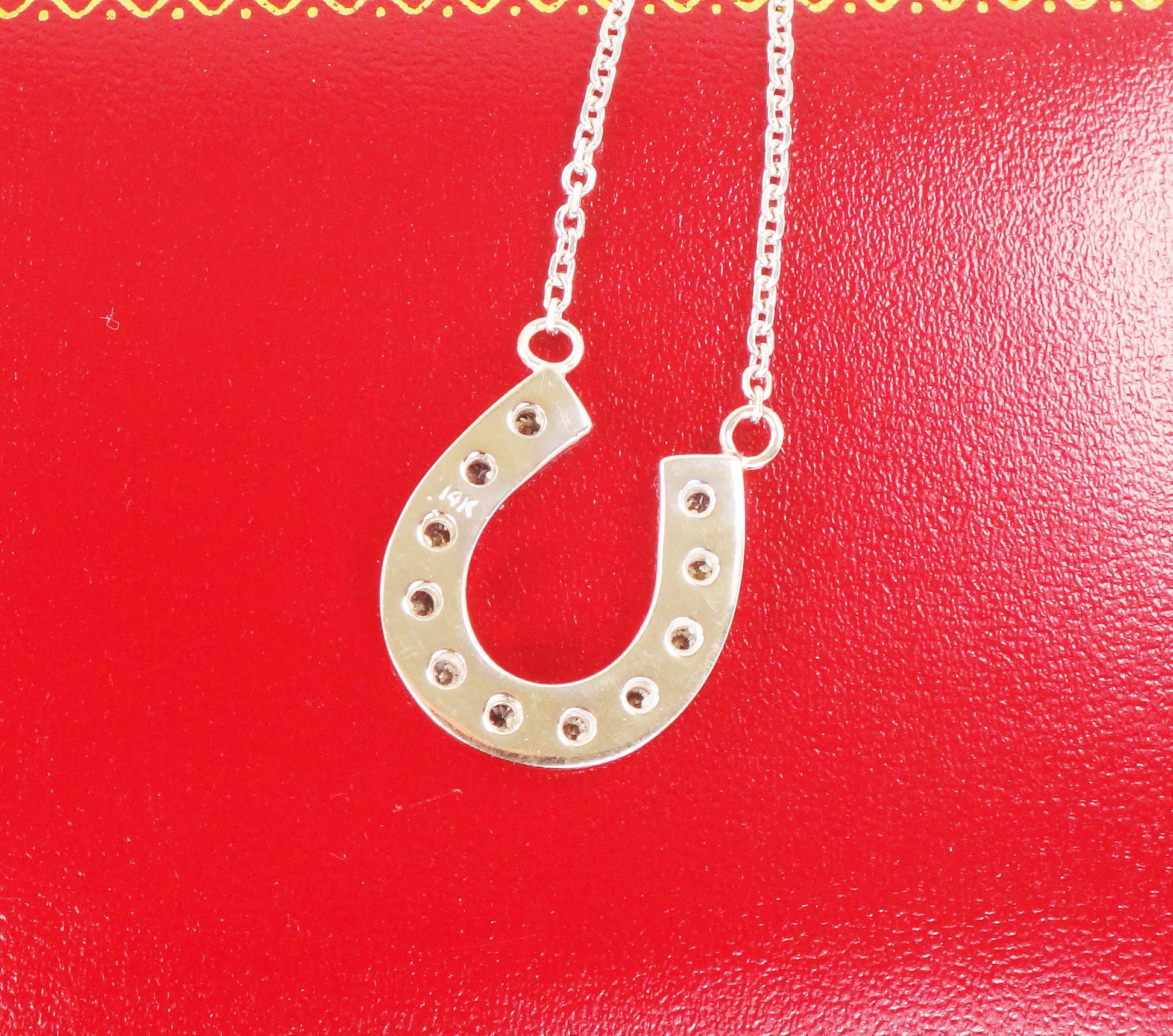 Vintage 14k White Gold Large Natural Diamond Horseshoe Necklace Approximately 1.25 CTS TDW 19.5"