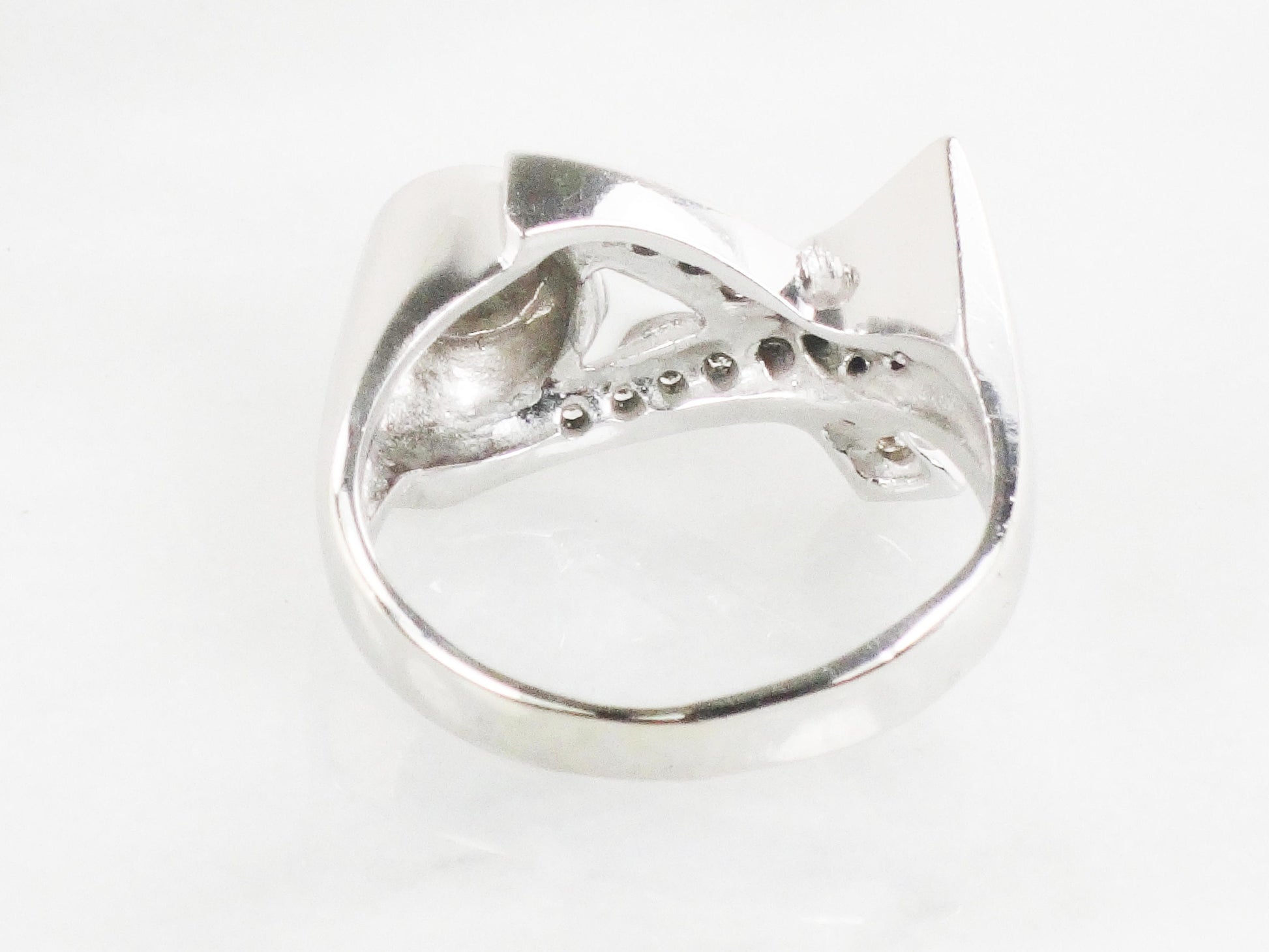 Vintage 14k White Gold Natural Diamond XO Ring Hugs and Kisses Ring Everyday Ring Size 6