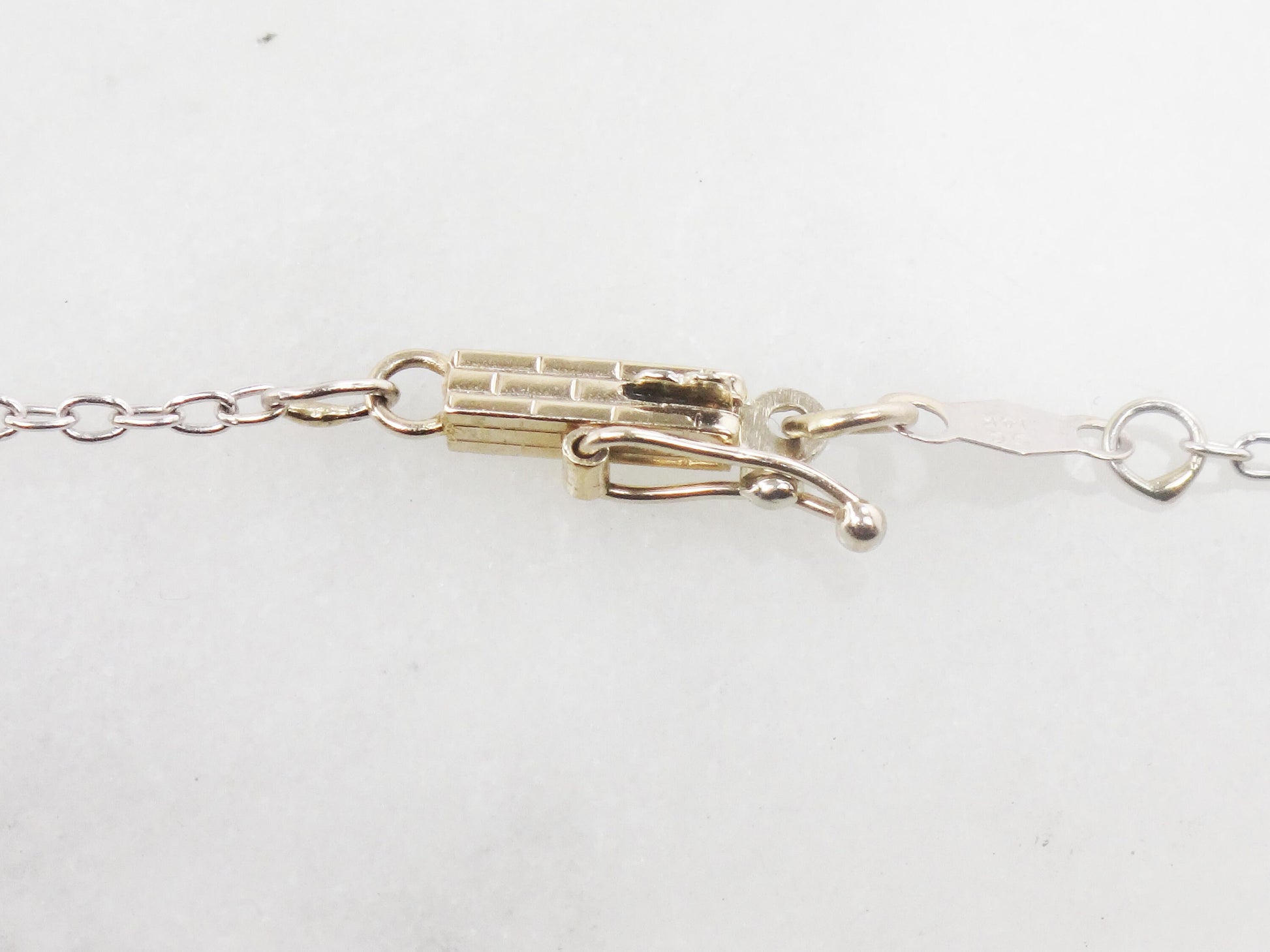 Vintage 14k White Gold Natural Emerald and Diamond Heart Pendant Necklace 16.75"