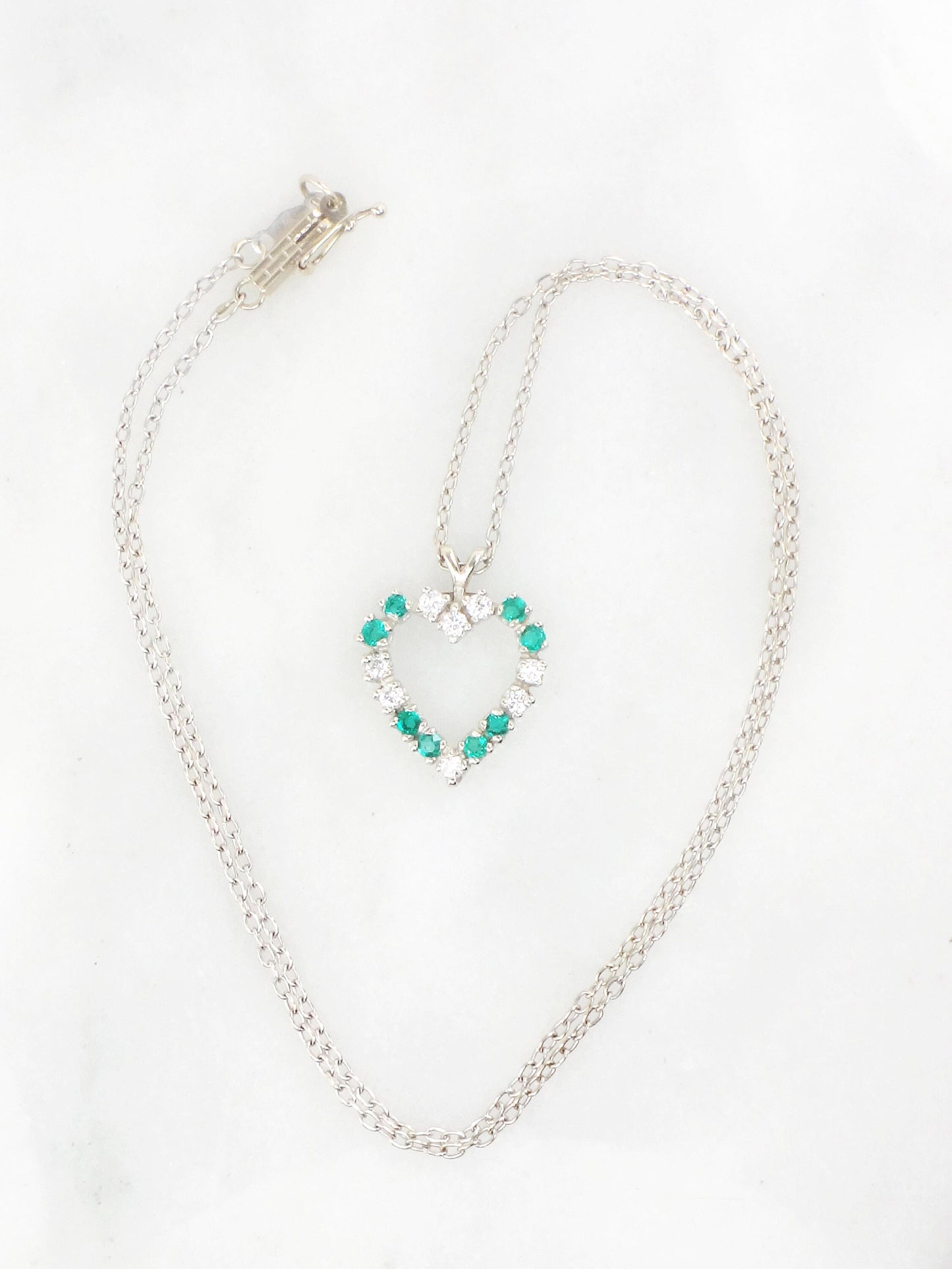Vintage 14k White Gold Natural Emerald and Diamond Heart Pendant Necklace 16.75"