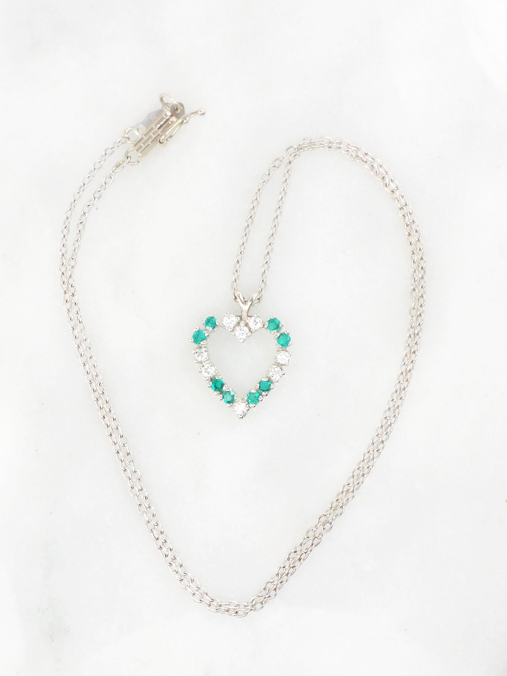 Vintage 14k White Gold Natural Emerald and Diamond Heart Pendant Necklace 16.75"