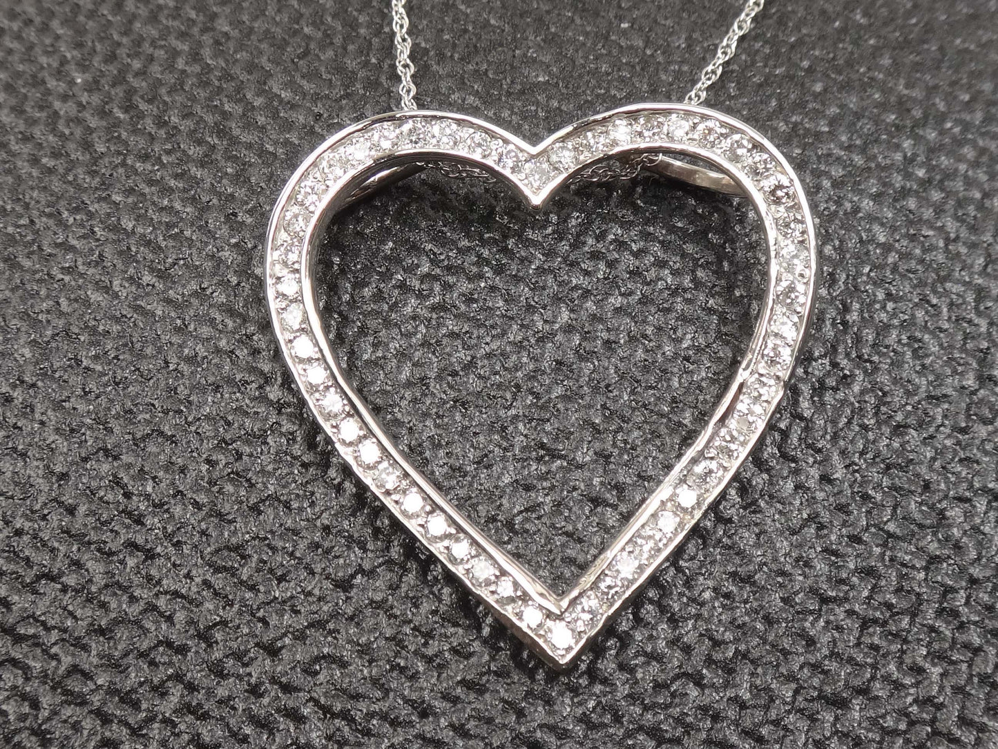 1.25 CT Diamond Heart Pendant Necklace: 14k White Gold, Adjustable Chain