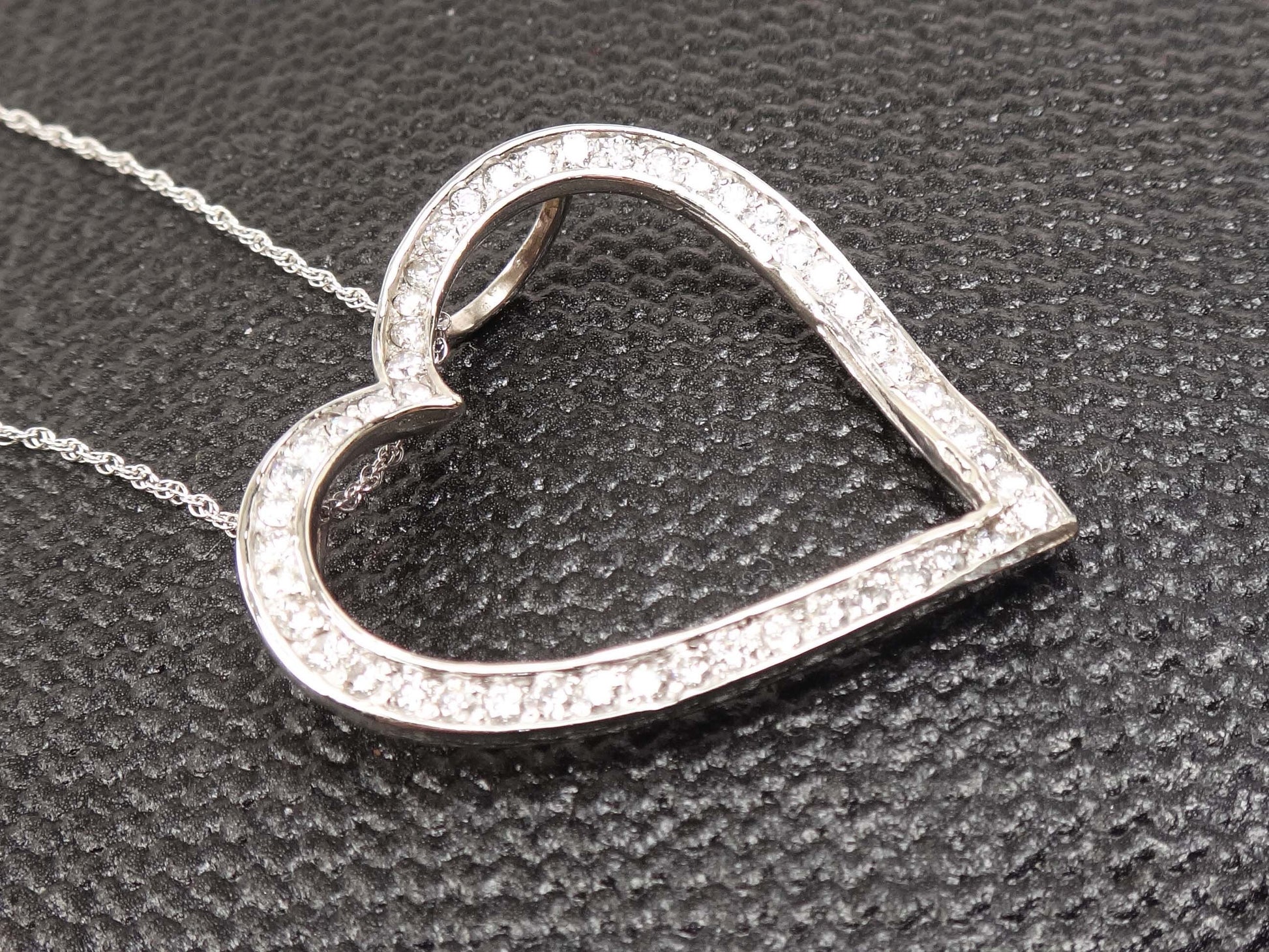 1.25 CT Diamond Heart Pendant Necklace: 14k White Gold, Adjustable Chain