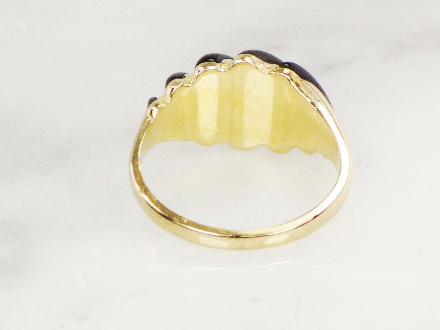 Vintage KBN Kabana 14k Yellow Gold Fluted Onyx Shrimp Ring Size 6
