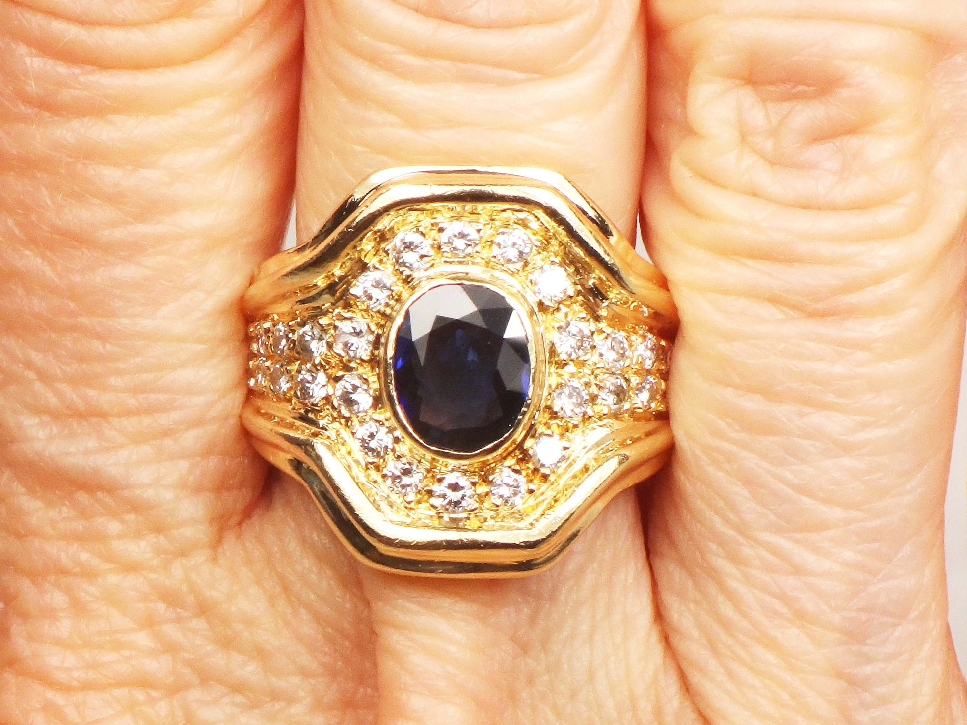 Vintage 14k Yellow Gold GIA Certified Natural Blue Sapphire and Natural Diamond Ring Size 6