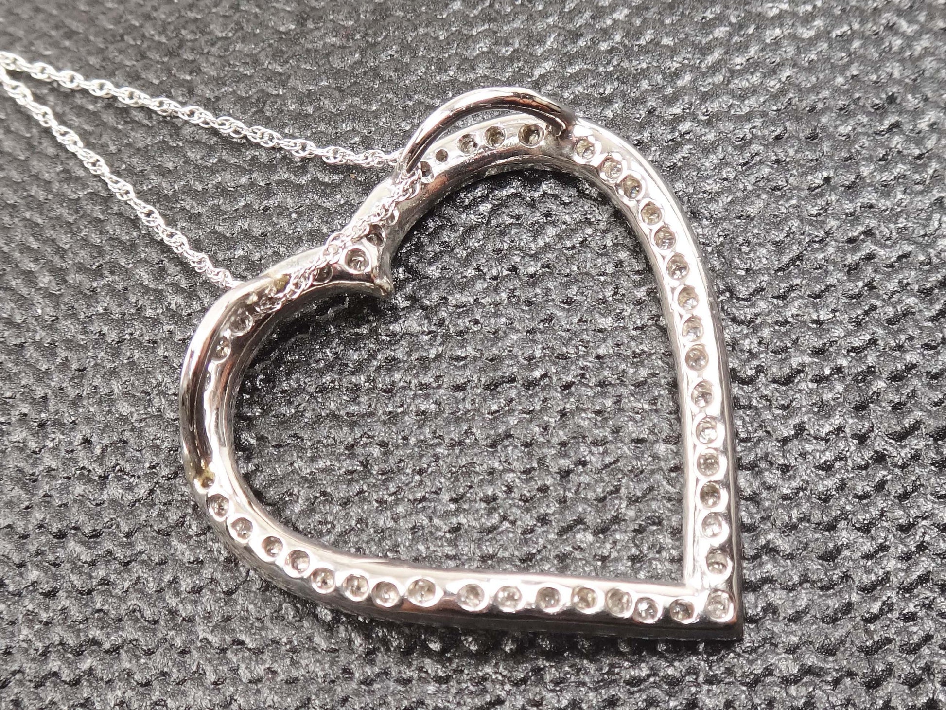 1.25 CT Diamond Heart Pendant Necklace: 14k White Gold, Adjustable Chain