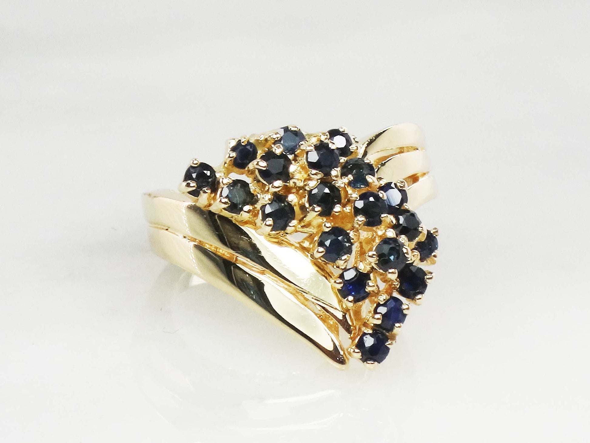 Vintage 14k Yellow Gold Sapphire Cluster Ring - Size 5.75