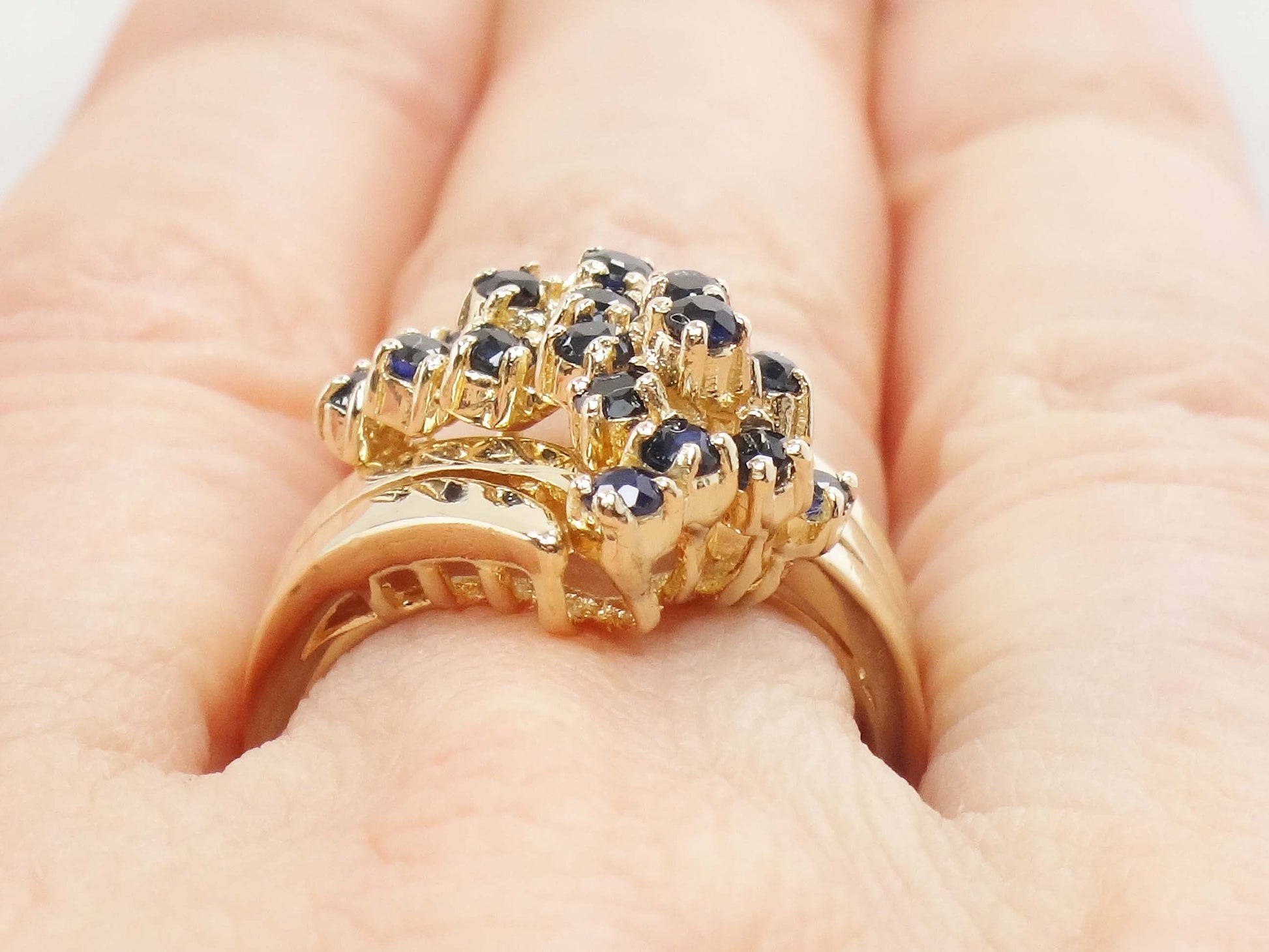 Vintage 14k Yellow Gold Sapphire Cluster Ring - Size 5.75
