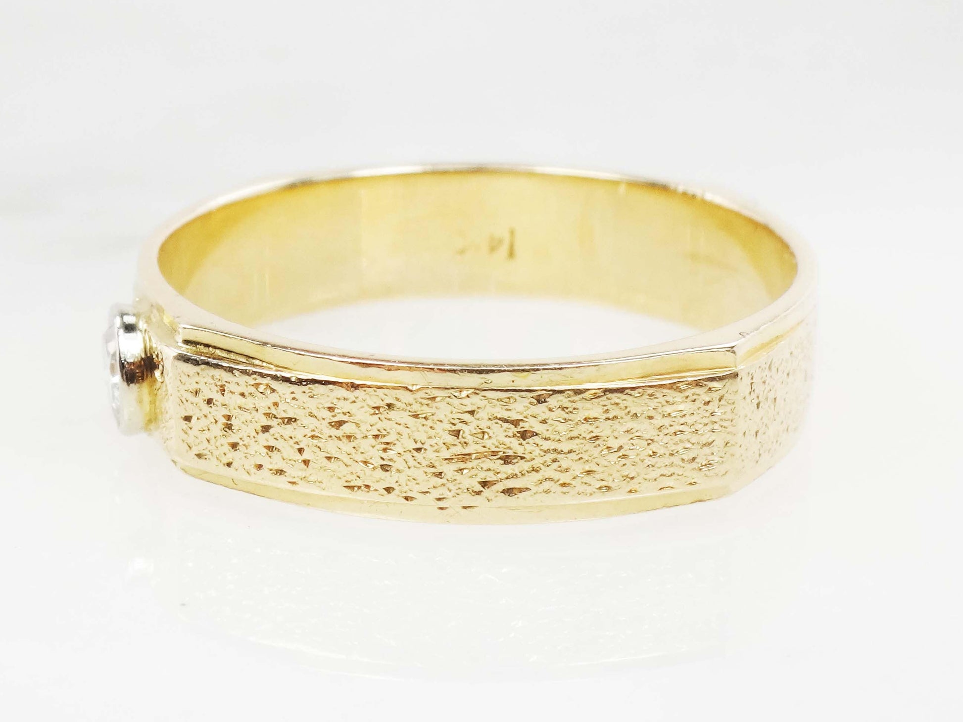 Vintage 14k Yellow Gold Men's Diamond Wedding Band Unisex Approx. .25 CT Solitaire Natural Diamond Ring Size 12 3/4
