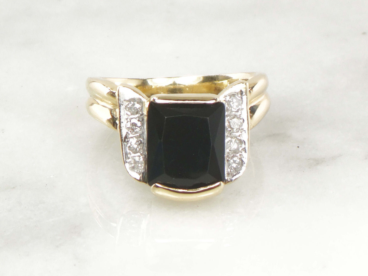 Vintage 14k Yellow Gold Black Onyx Diamond Ring - Size 6.5