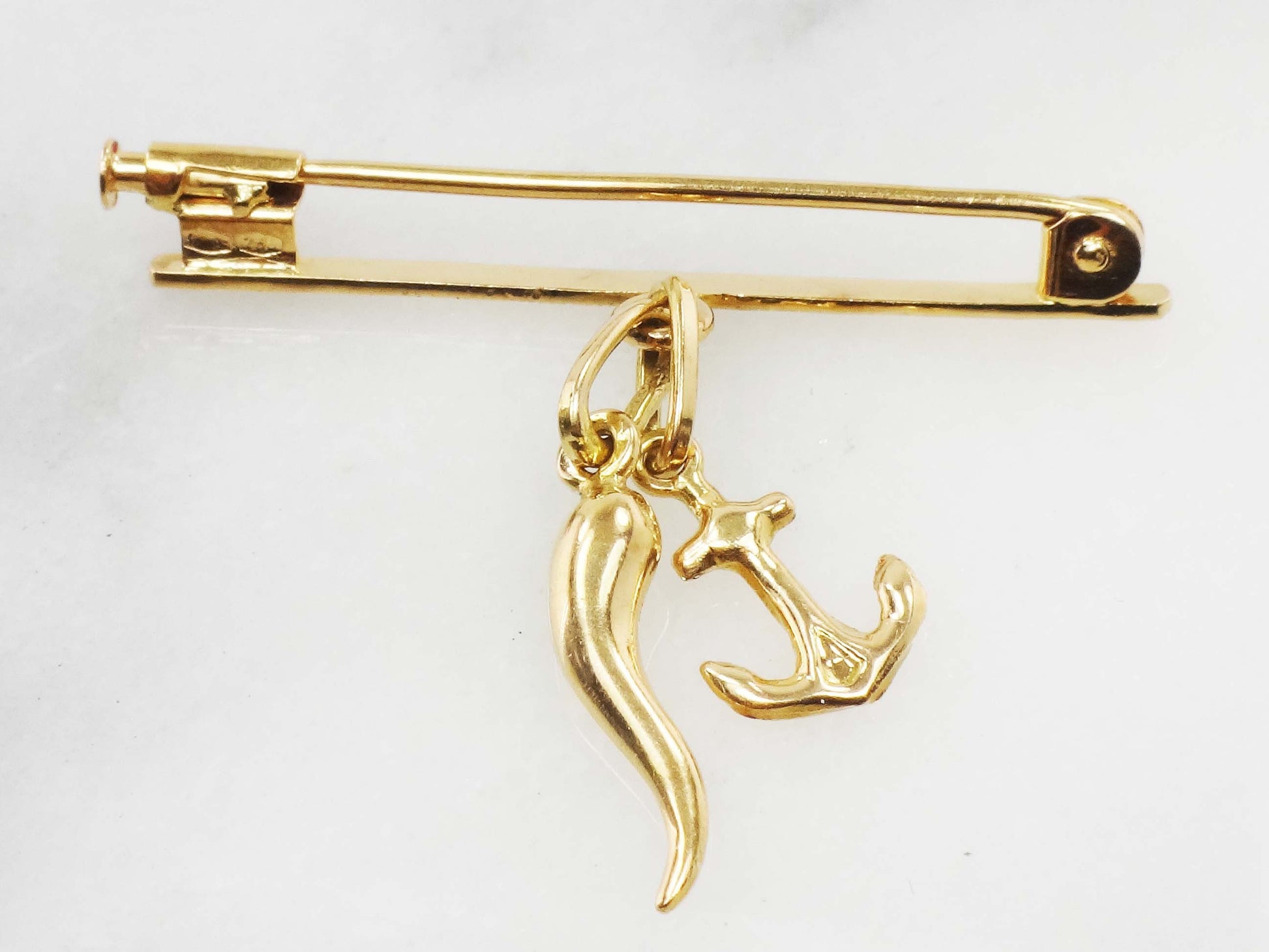 Vintage 18k Gold Baby Pin: Anchor & Italian Horn Charms