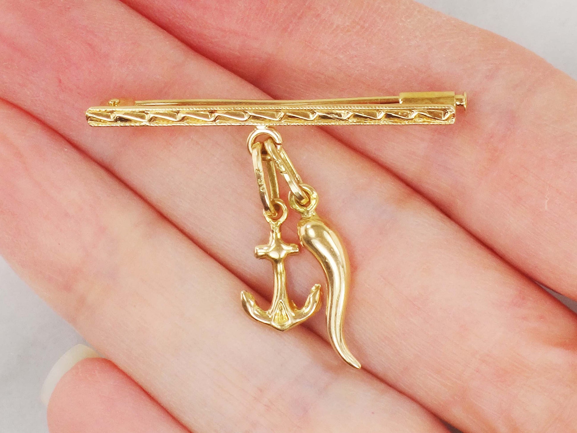 Vintage 18k Gold Baby Pin: Anchor & Italian Horn Charms