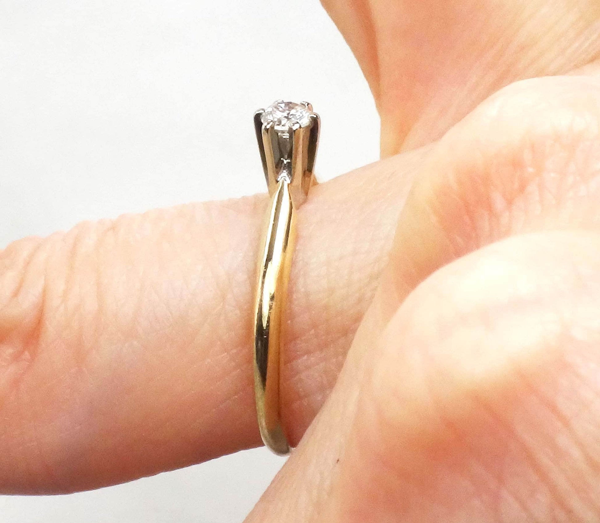 Vintage .15 Carat Diamond Engagement Ring: 14k Yellow Gold Solitaire, Size 6.25