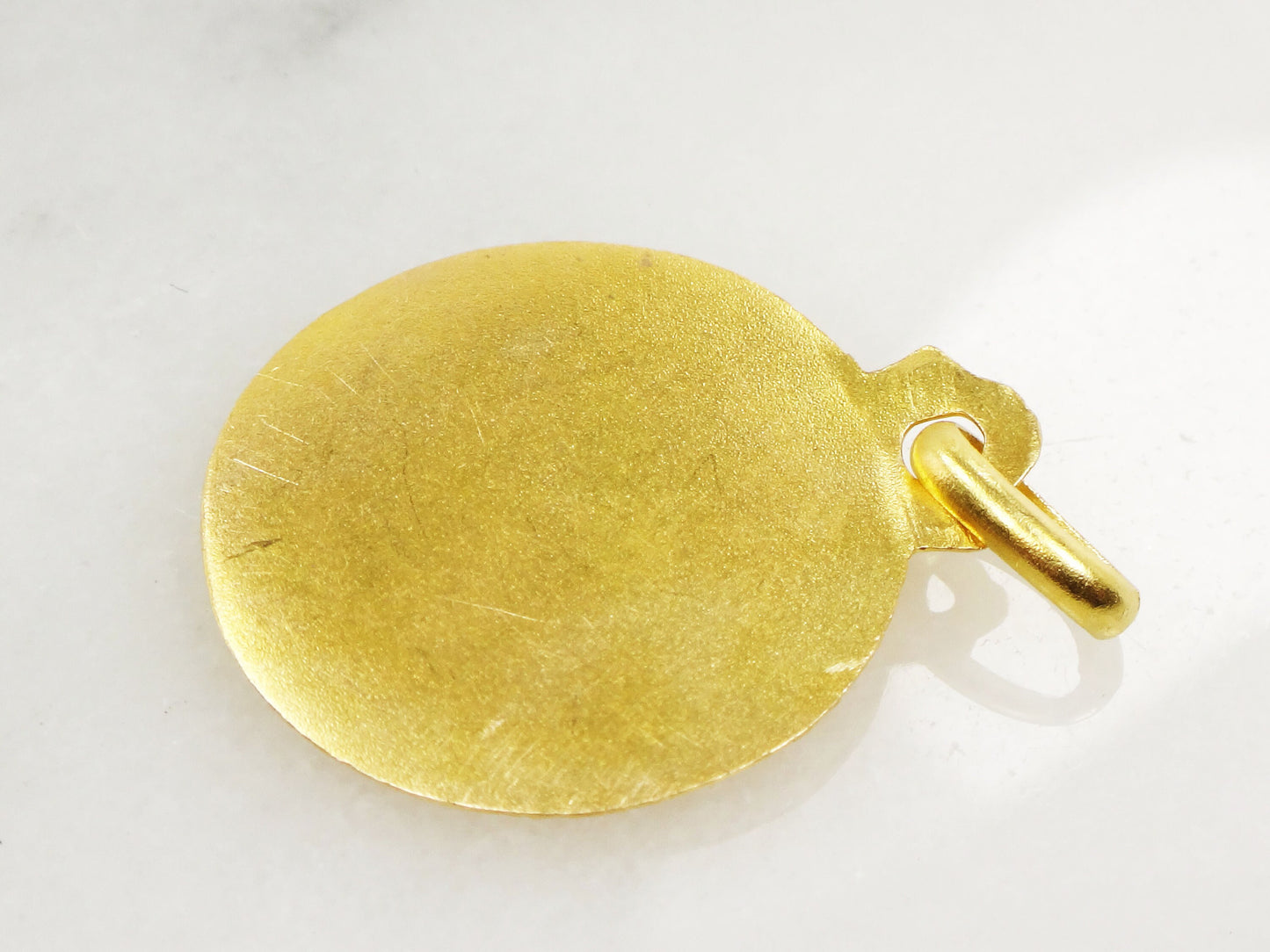 Vintage 18k Yellow Gold Virgin Mary Medal - Religious Charm