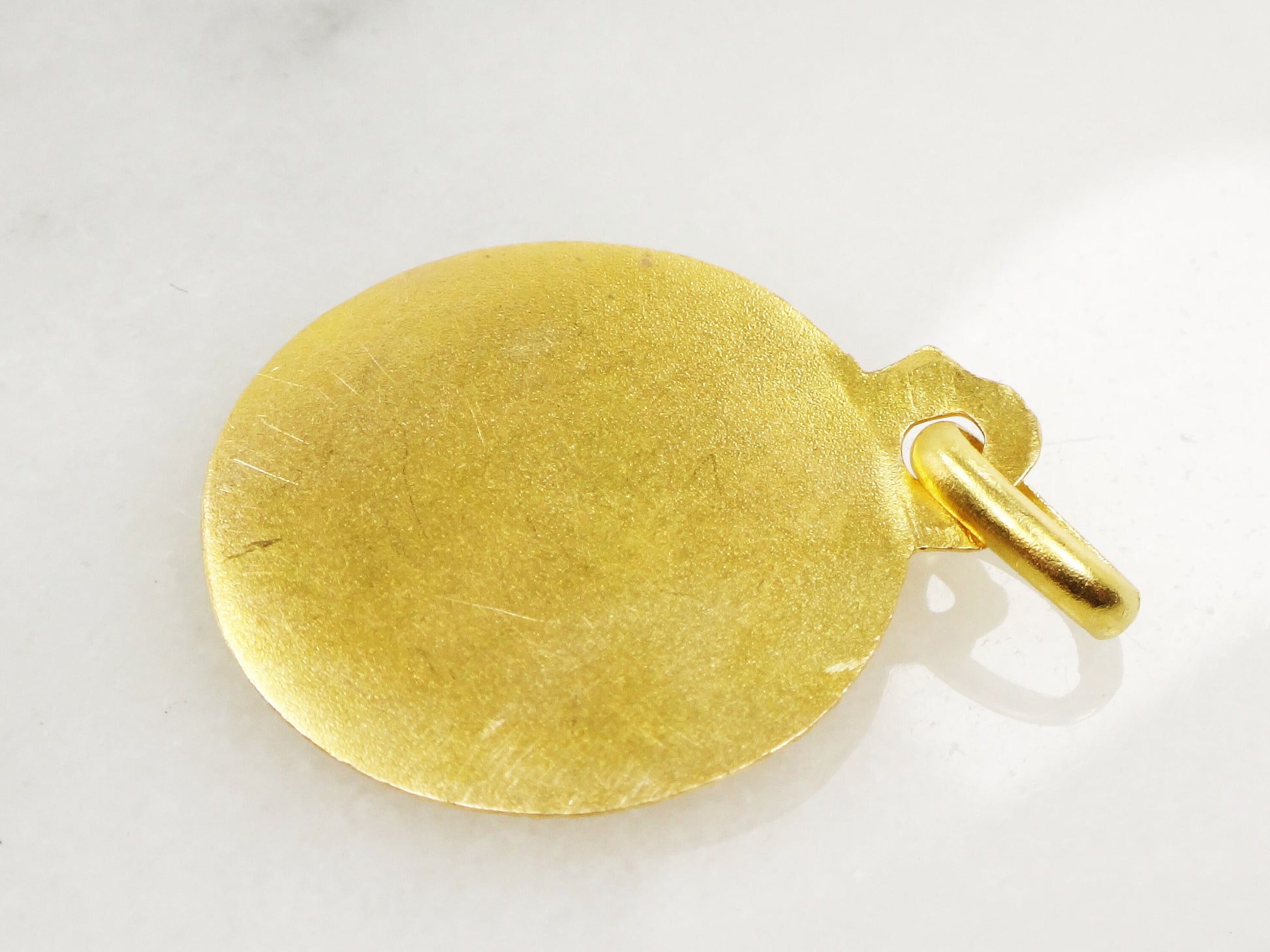 Vintage 18k Yellow Gold Virgin Mary Medal - Religious Charm