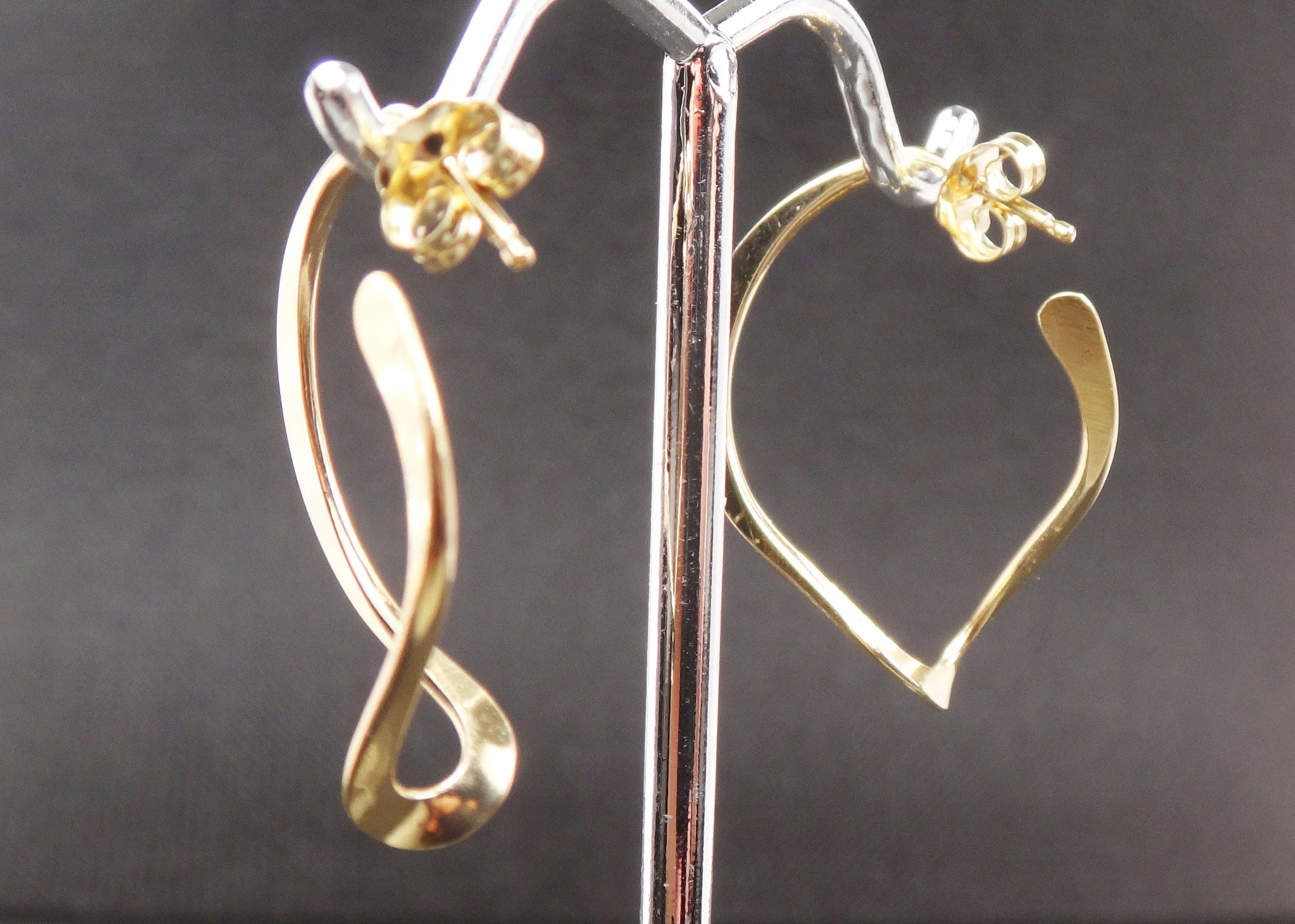 Vintage 14k Gold Hoop Earrings Yellow Gold Twist Earrings Flat Gold Hoop Earrings 14k Polished Hoops