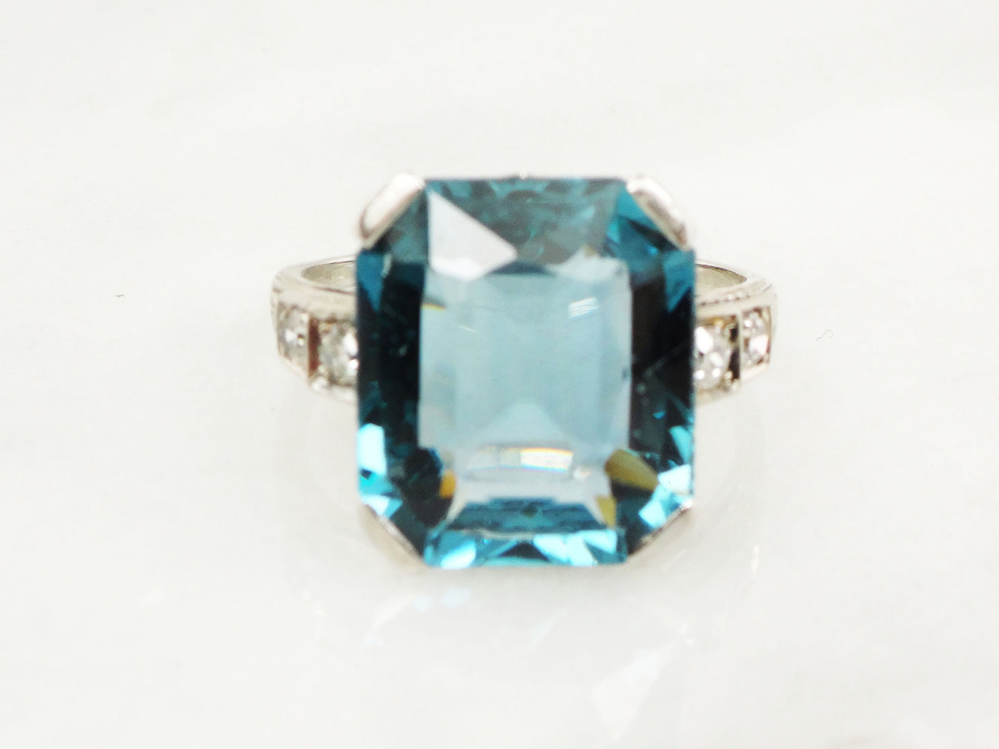 Vintage Art Deco 18k White Gold Blue Spinel and Diamond Ring, Blue December Birthstone Size 6.75